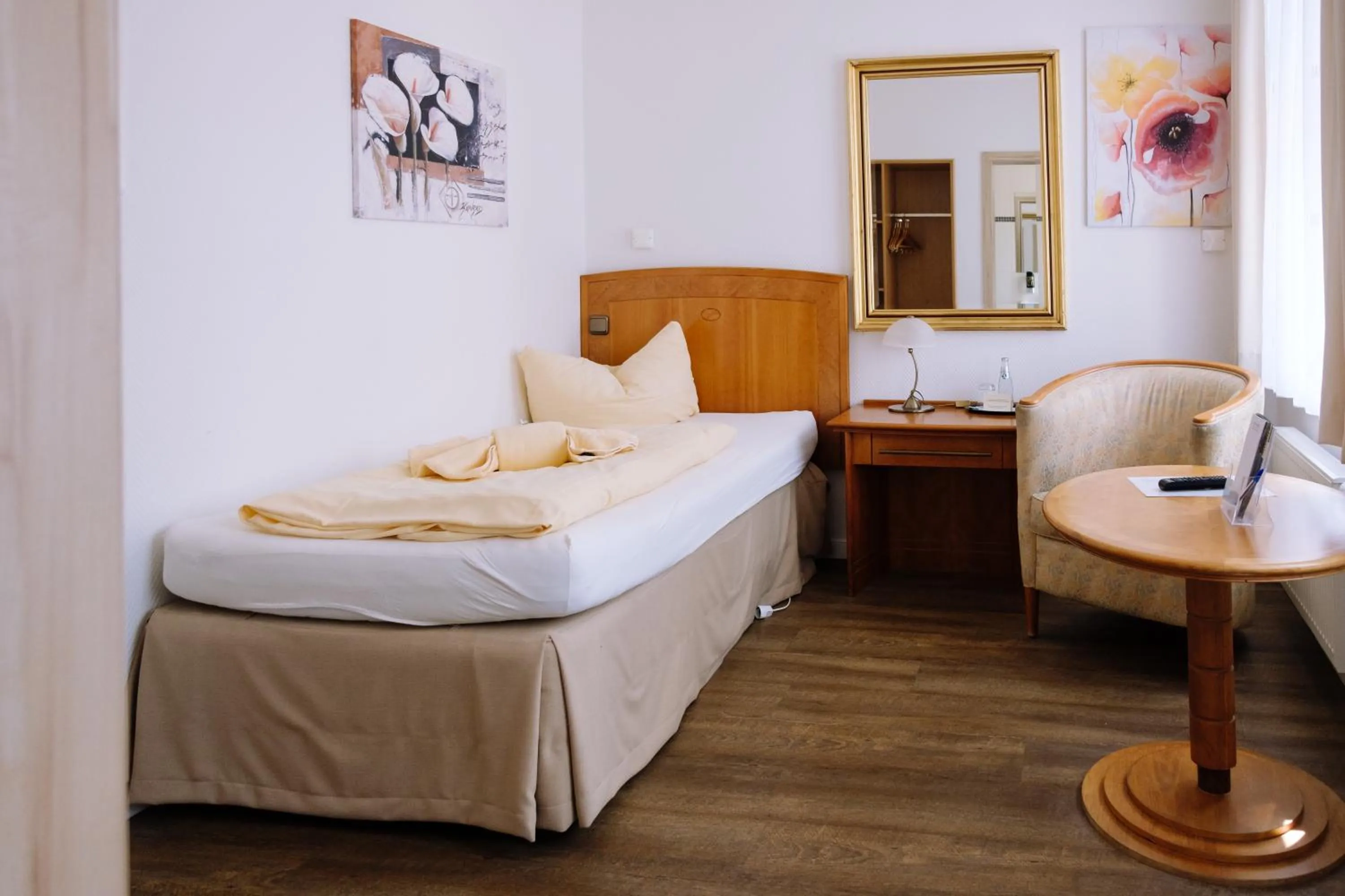 Staff, Bed in SCHULZENS Brauerei & Hotel