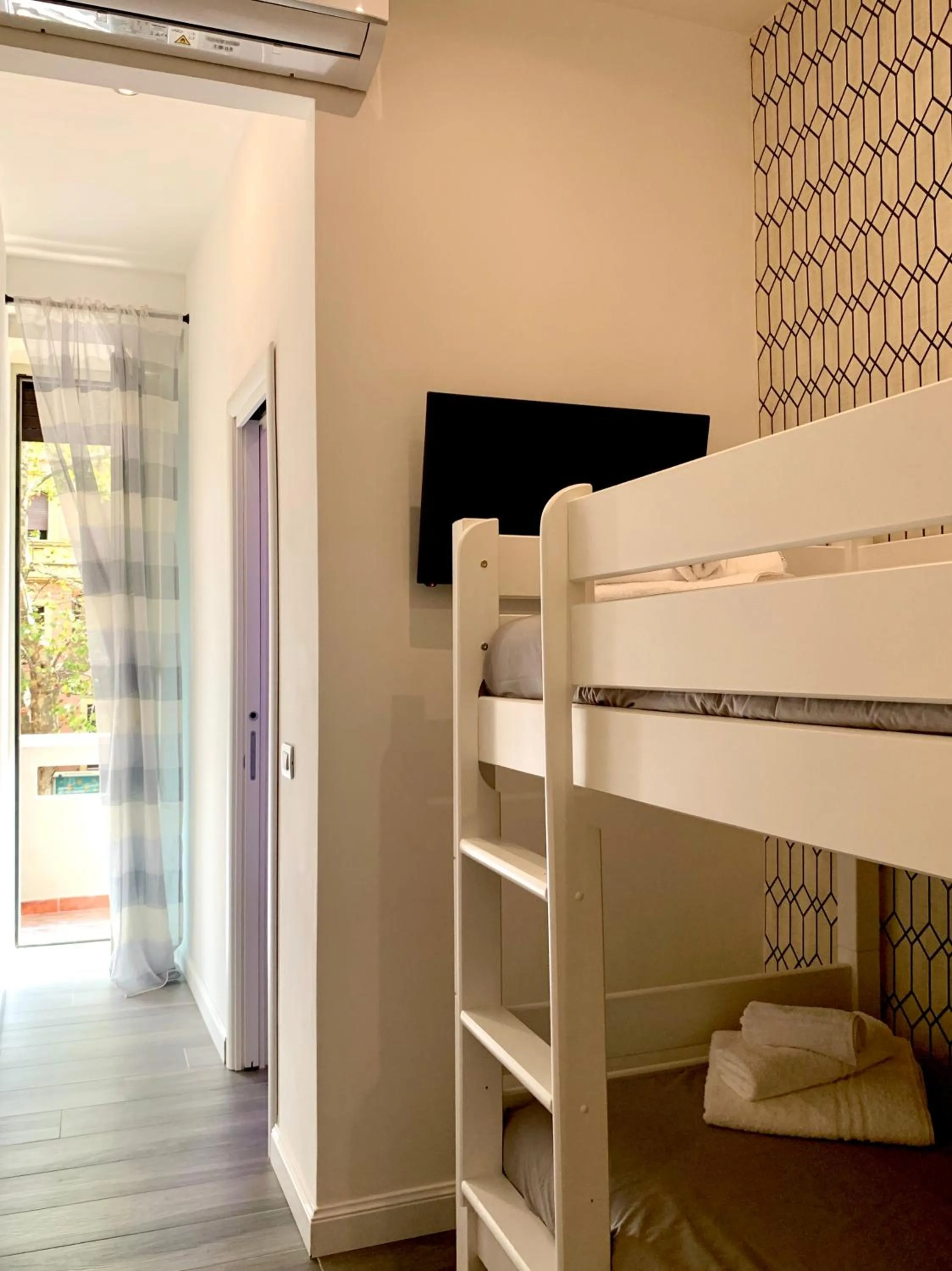 Bed in 4 Vatican Rooms