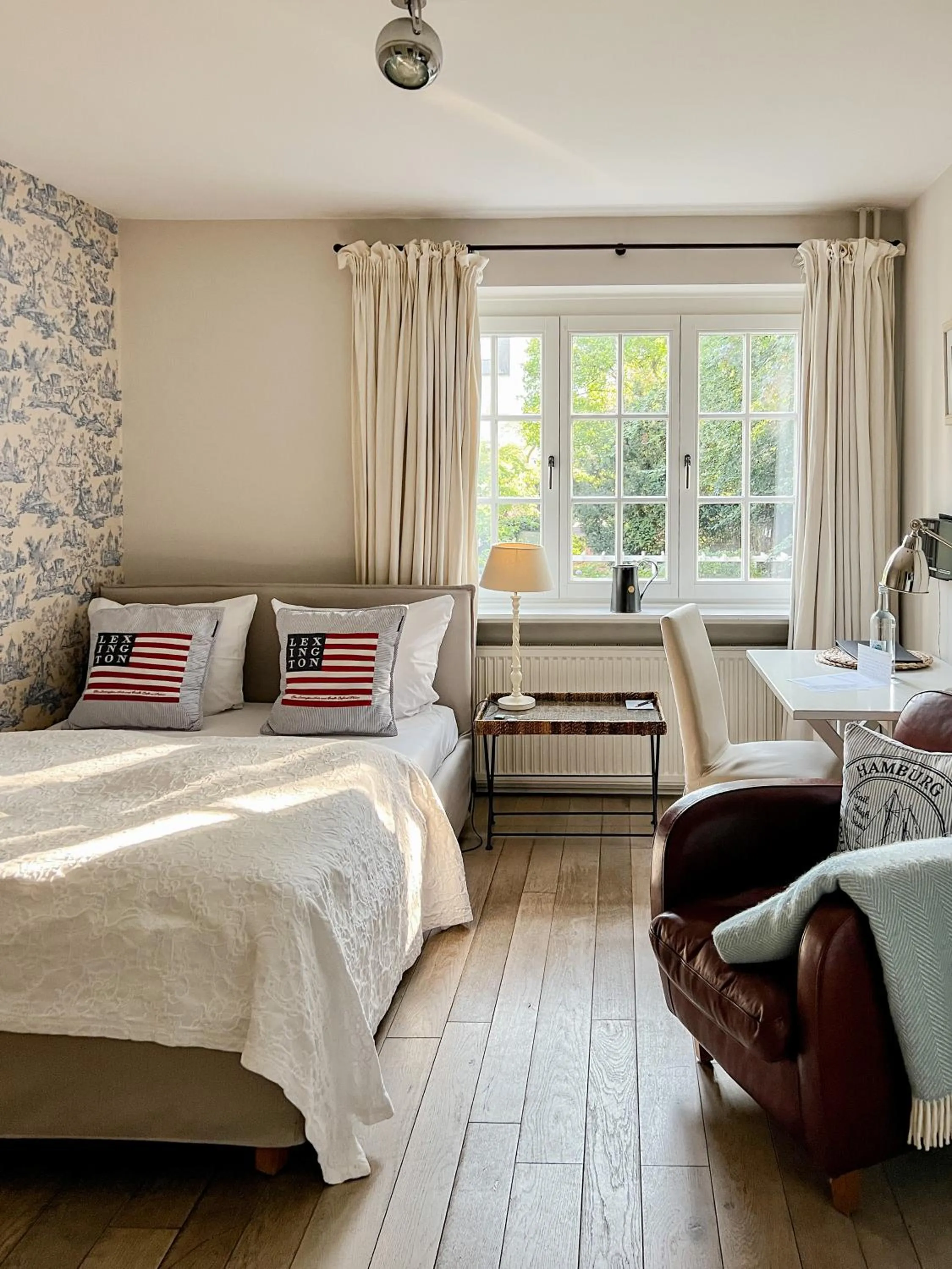 Bed in von Deska Townhouses - Ivy House