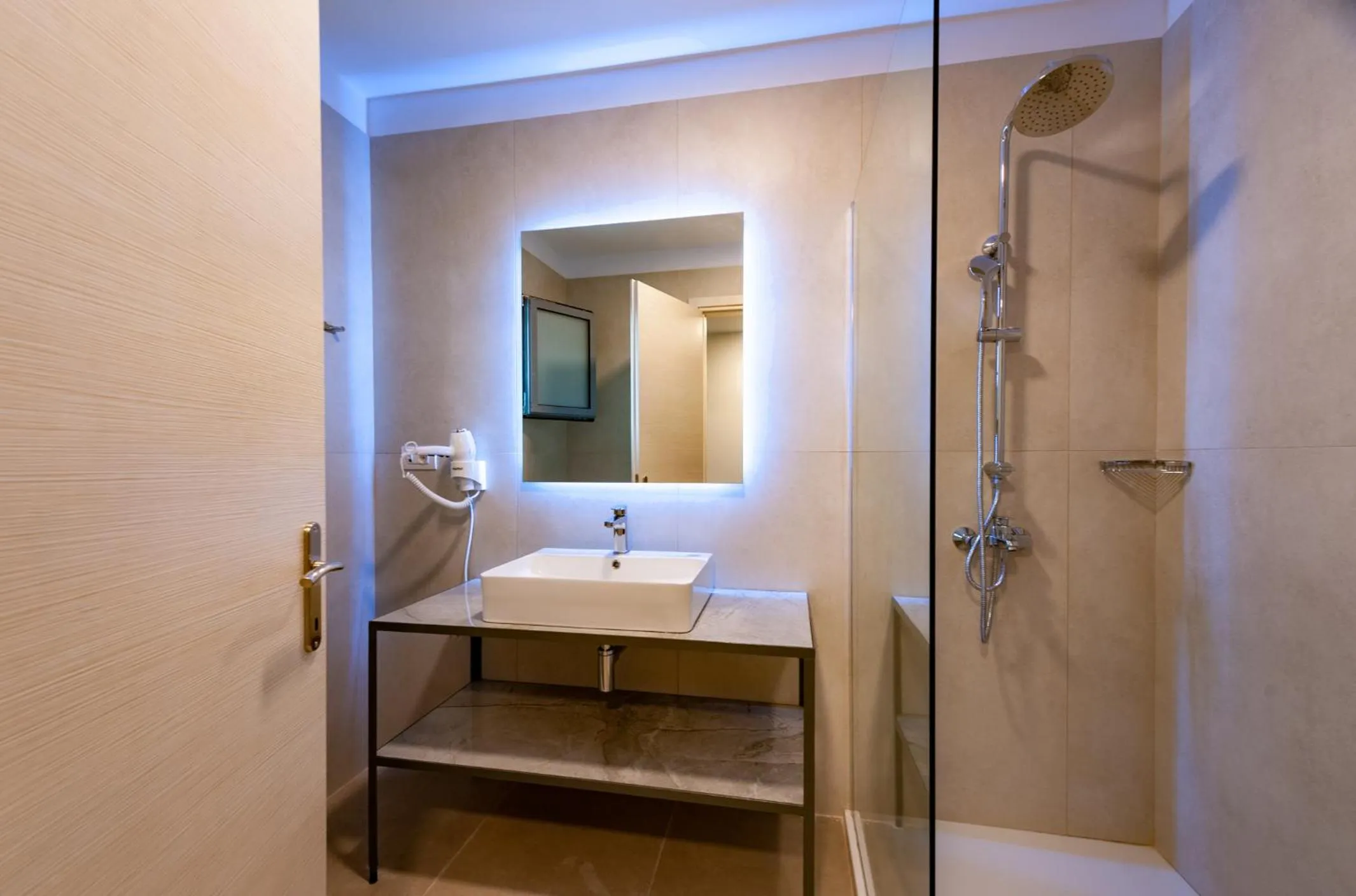 Bathroom in Alonaki Resort