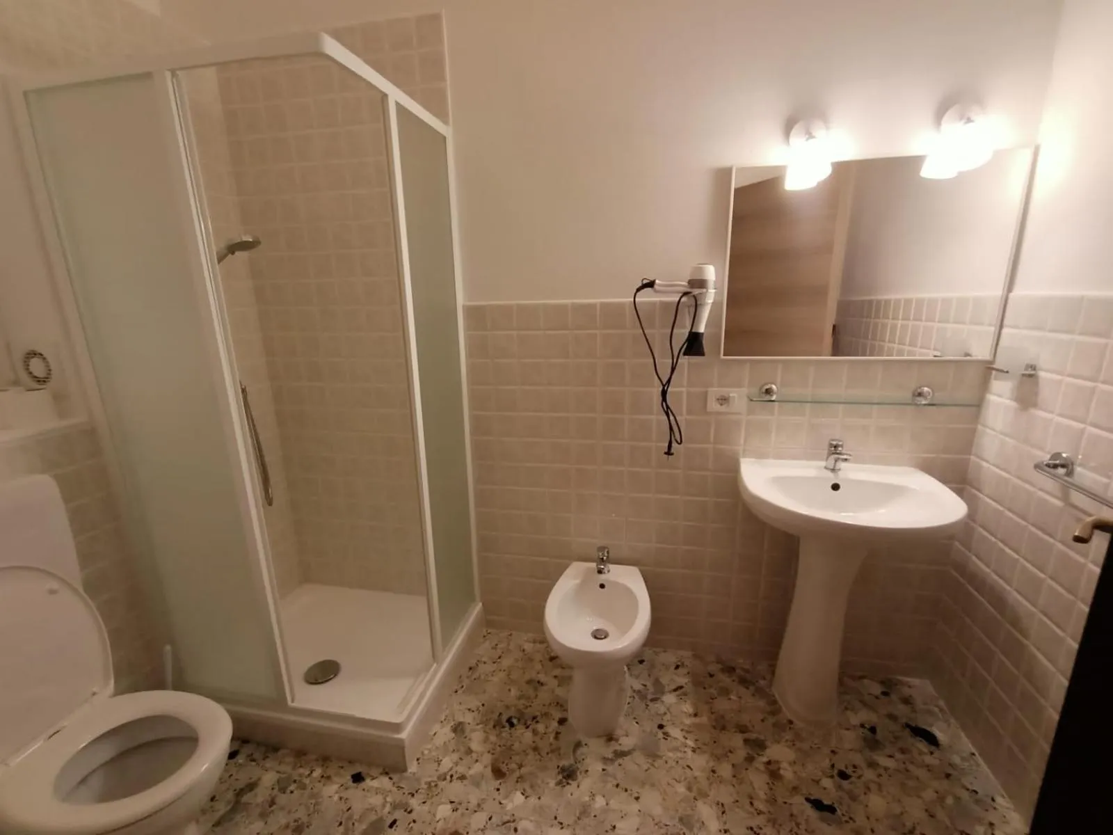 Shower in Domus Cesena