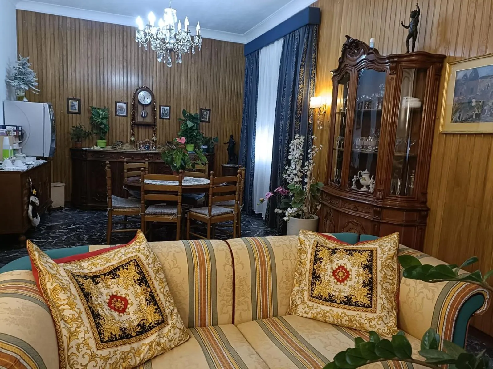 Living room in Domus Cesena