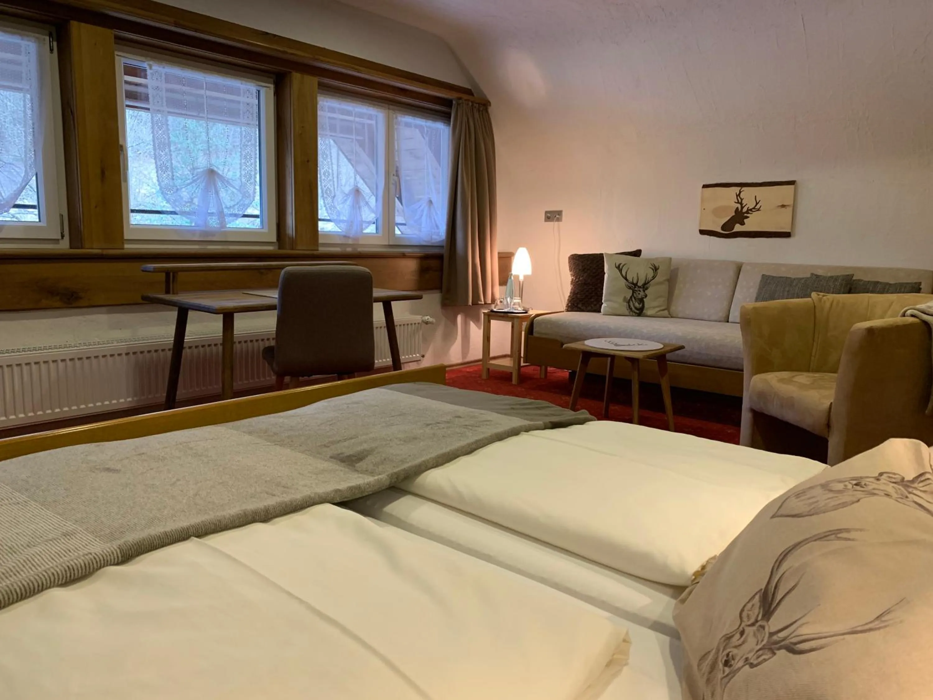 Photo of the whole room, Bed in Landhotel Untere Kapfenhardter Mühle