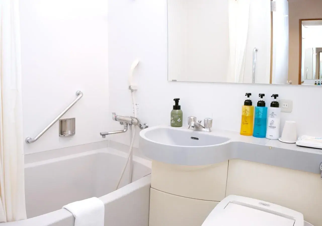 Deluxe Single Room - single occupancy - New Building - Non-Smoking in Grand Hotel Fujika Deluxe Single Room - single occupancy - New Building - Non-Smoking in Grand Hotel Fujika