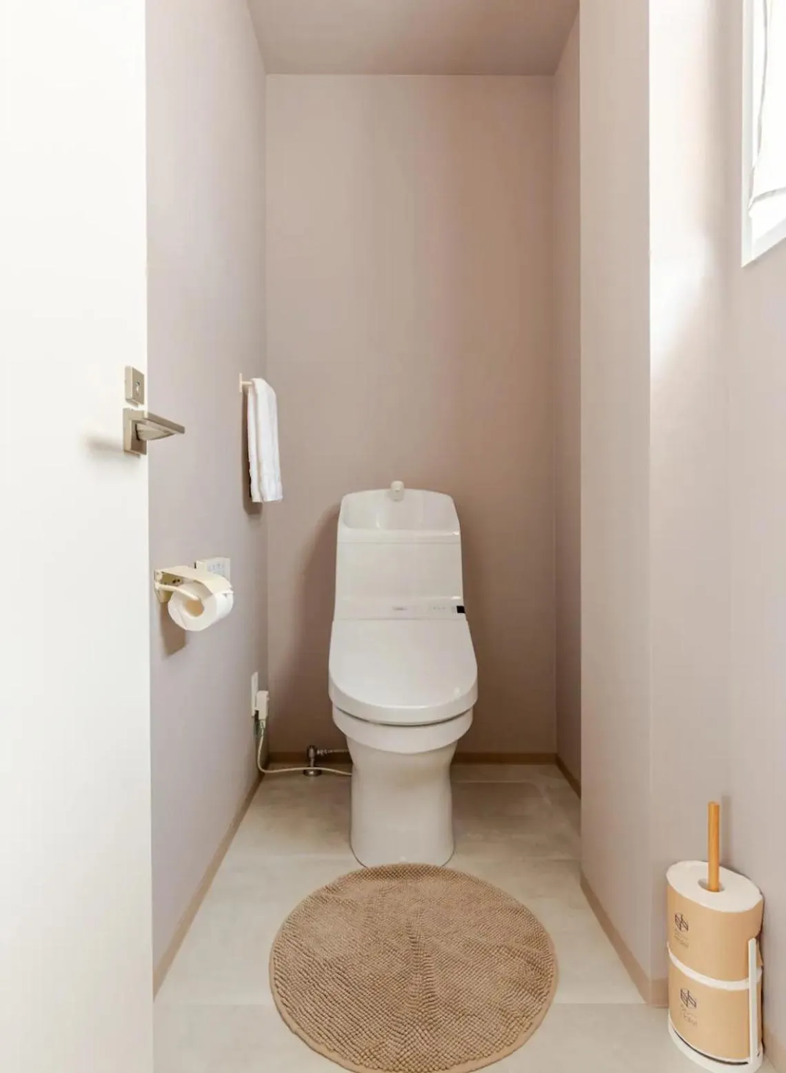 8b HOTEL -Osaka Nishikujo APARTMENT-