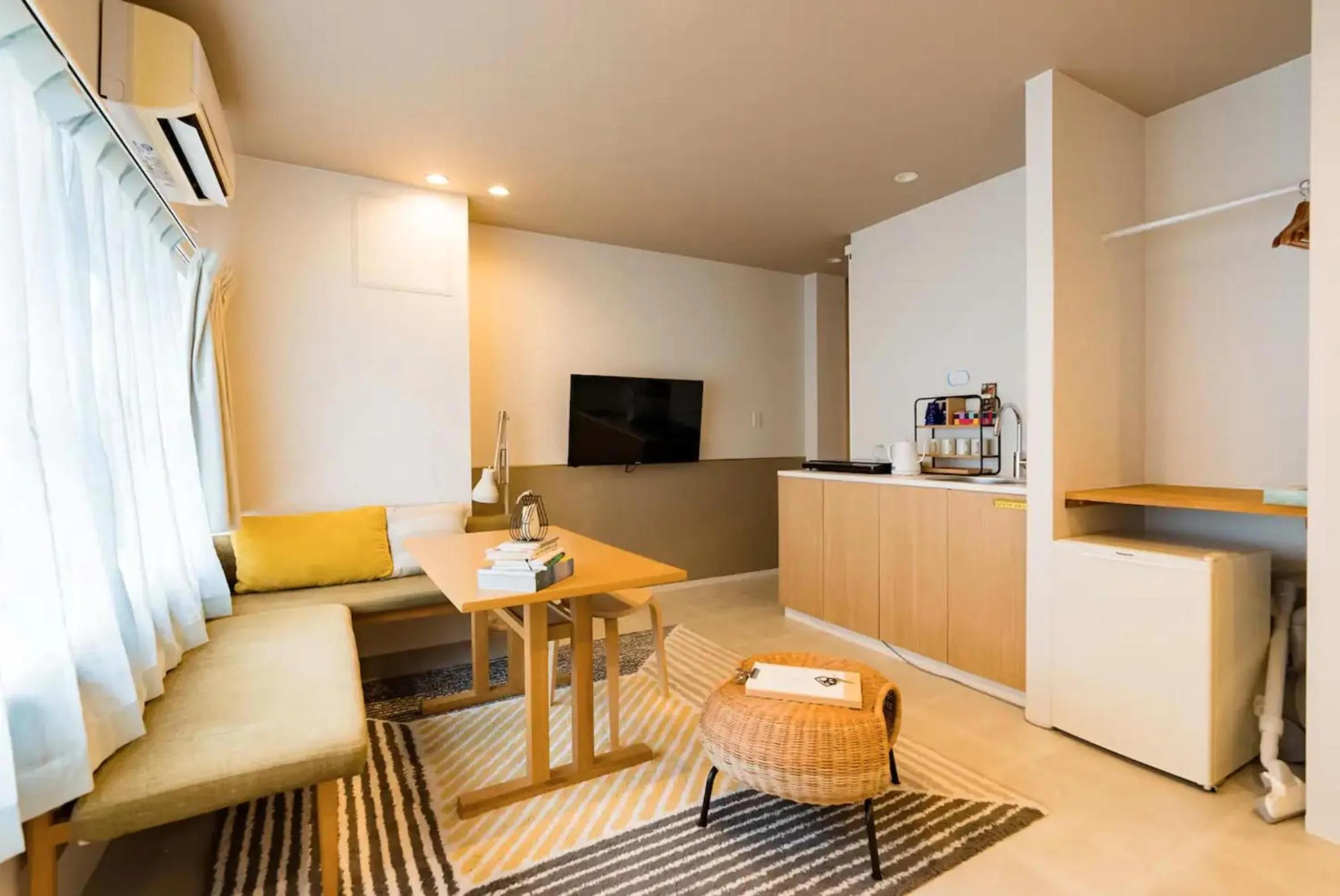 8b HOTEL -Osaka Nishikujo APARTMENT-