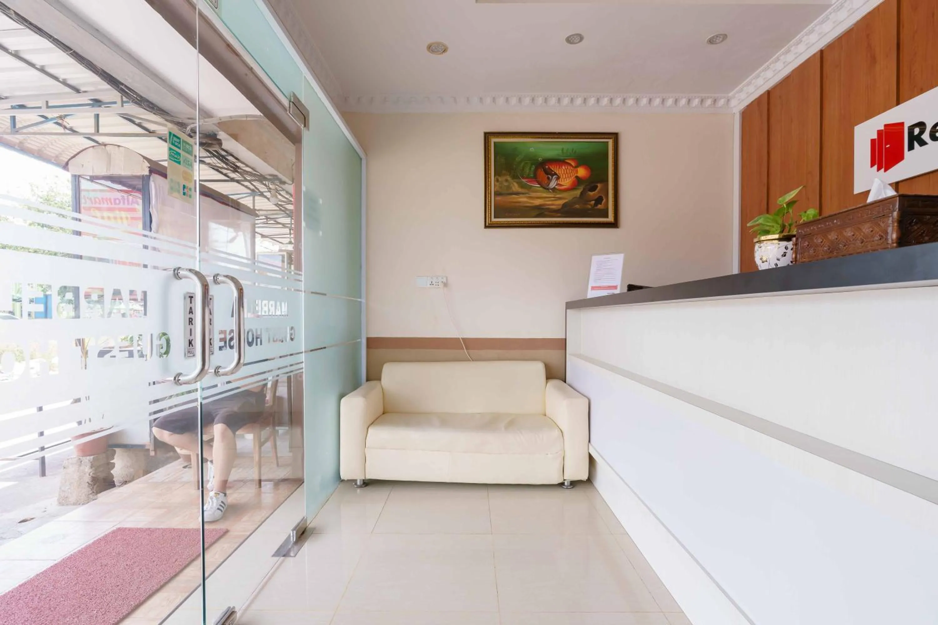 RedDoorz near Plaza Botania 1 Batam