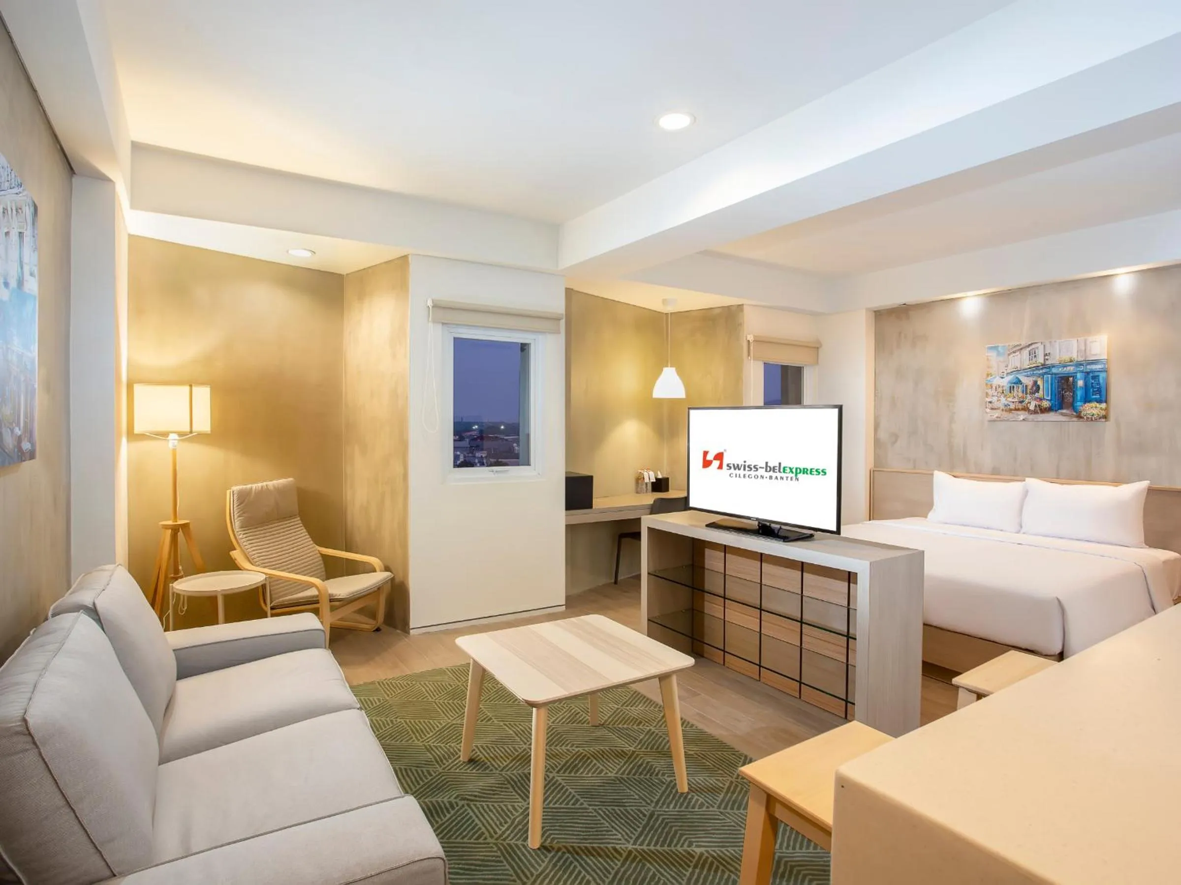 Bed in Swiss-Belexpress Cilegon