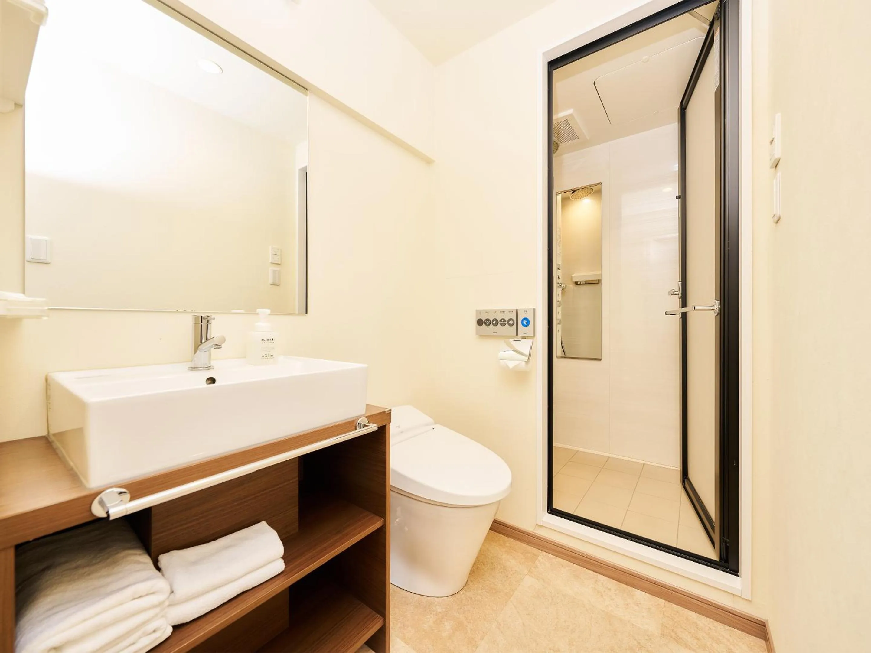 Toilet in Hotel Meldia Shijo Kawaramachi Annex