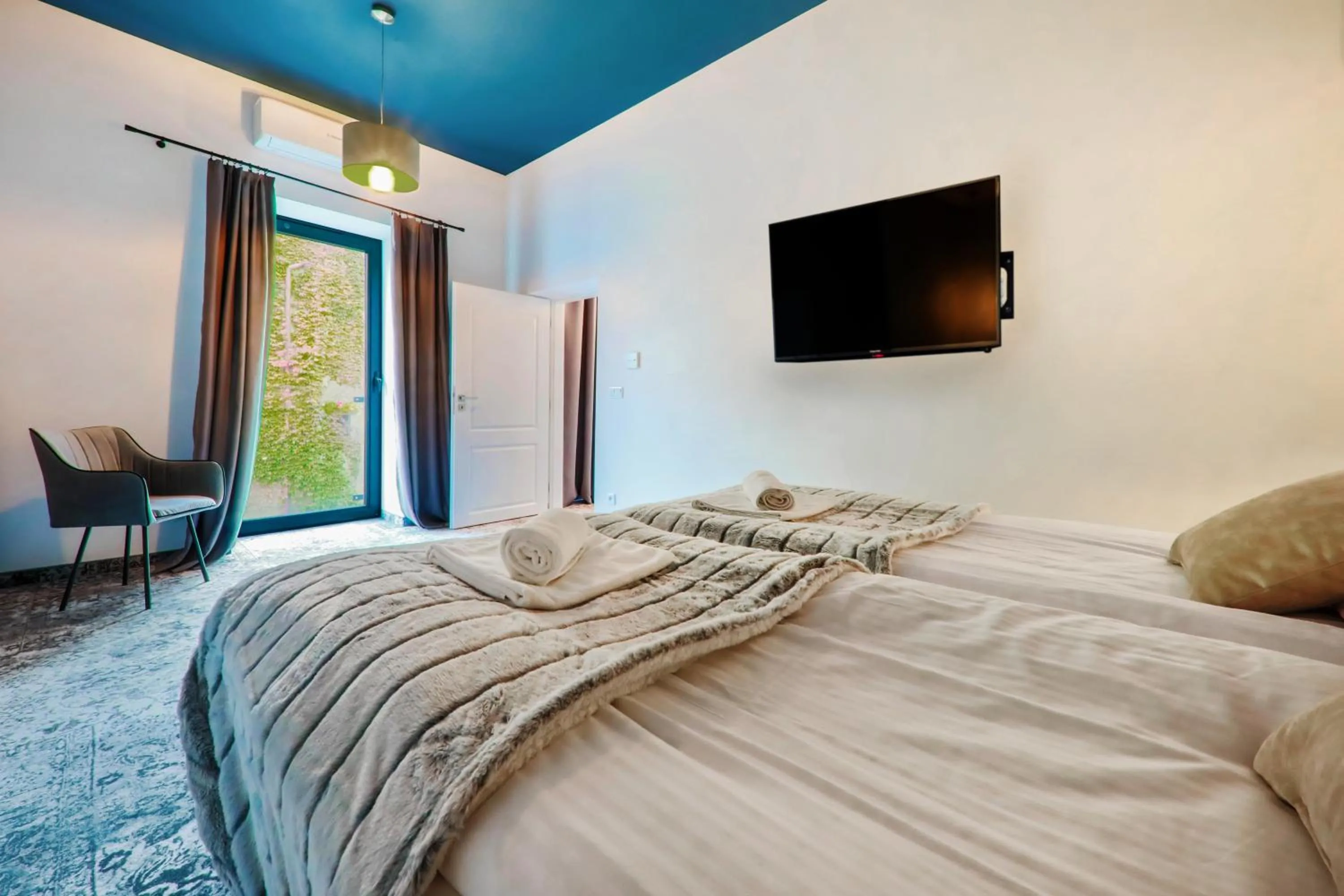 Bedroom, Bed in Aparthotel Cracovia Residence