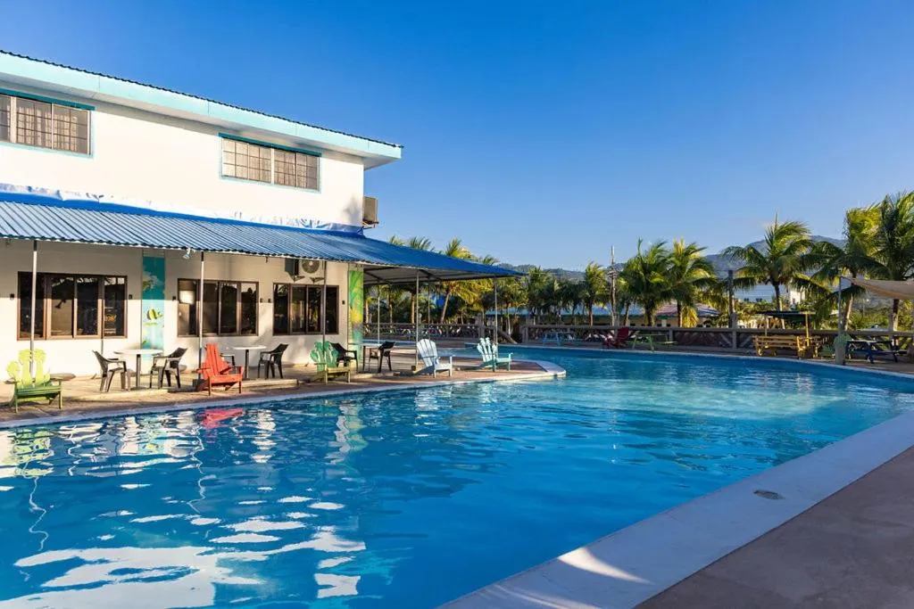 Swimming pool in Hotel Palmazul - Viña del Mar