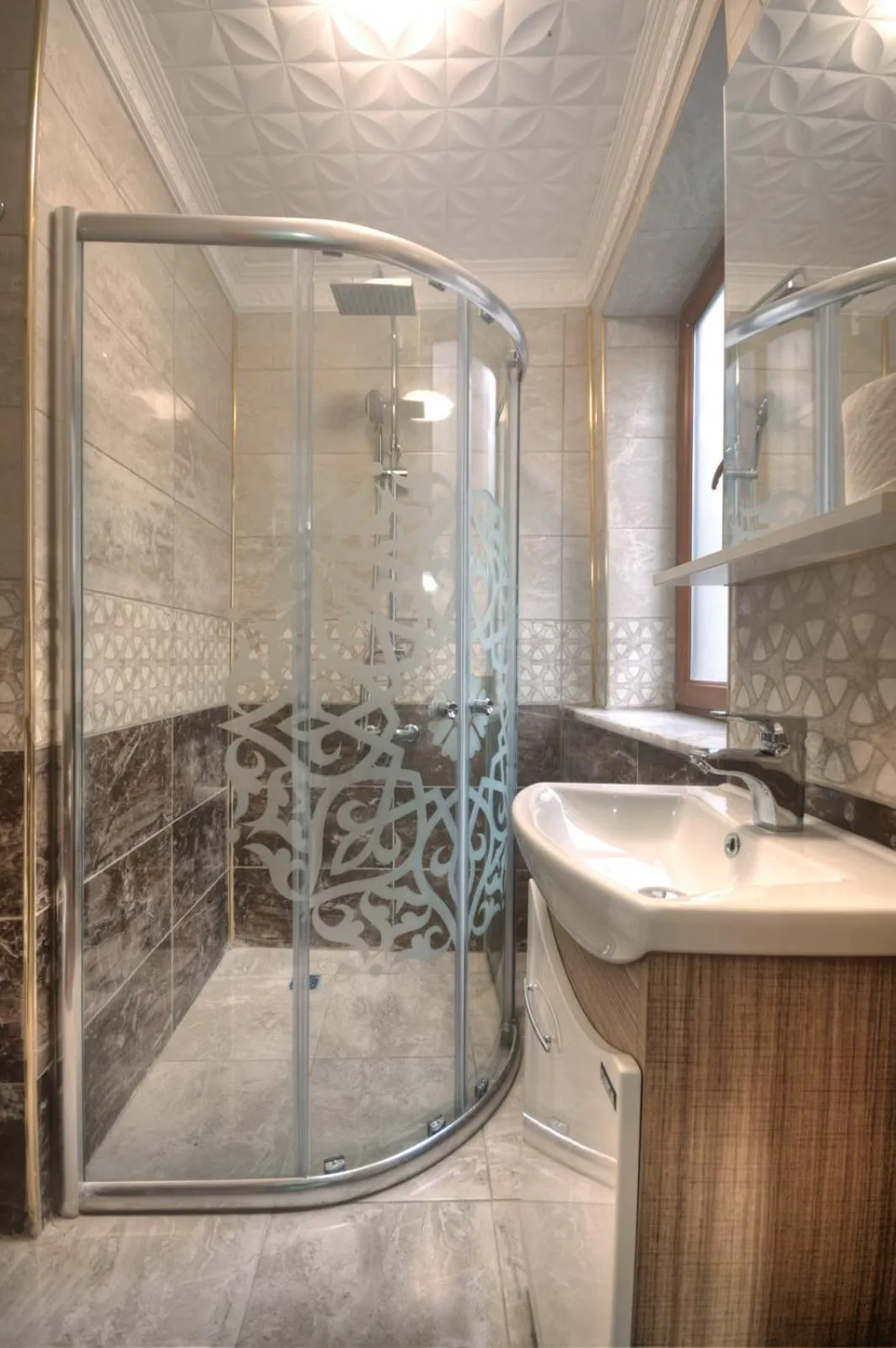 Bathroom in Mitra Downtown Hotel