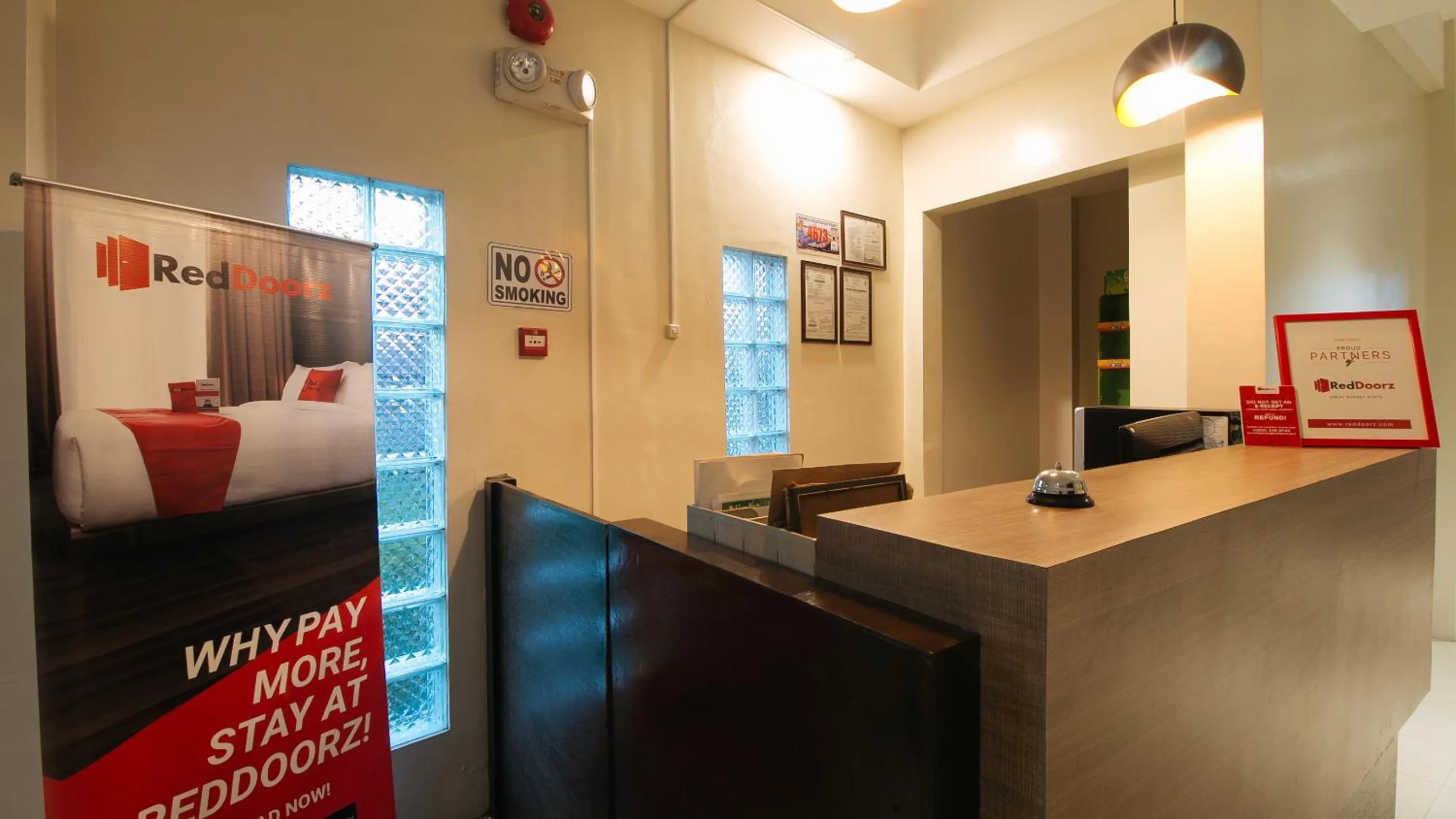 Lobby or reception, Bed in RedDoorz @ Golite Old Albay