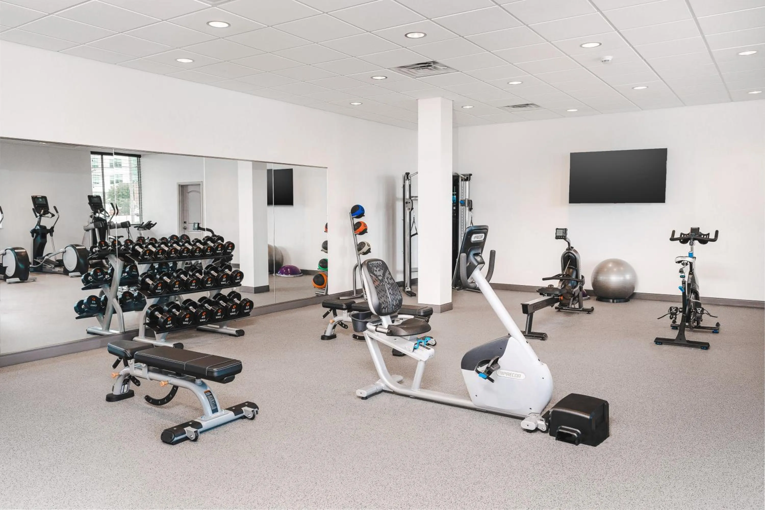Fitness centre/facilities in Staybridge Suites - Nashville - Vanderbilt by IHG