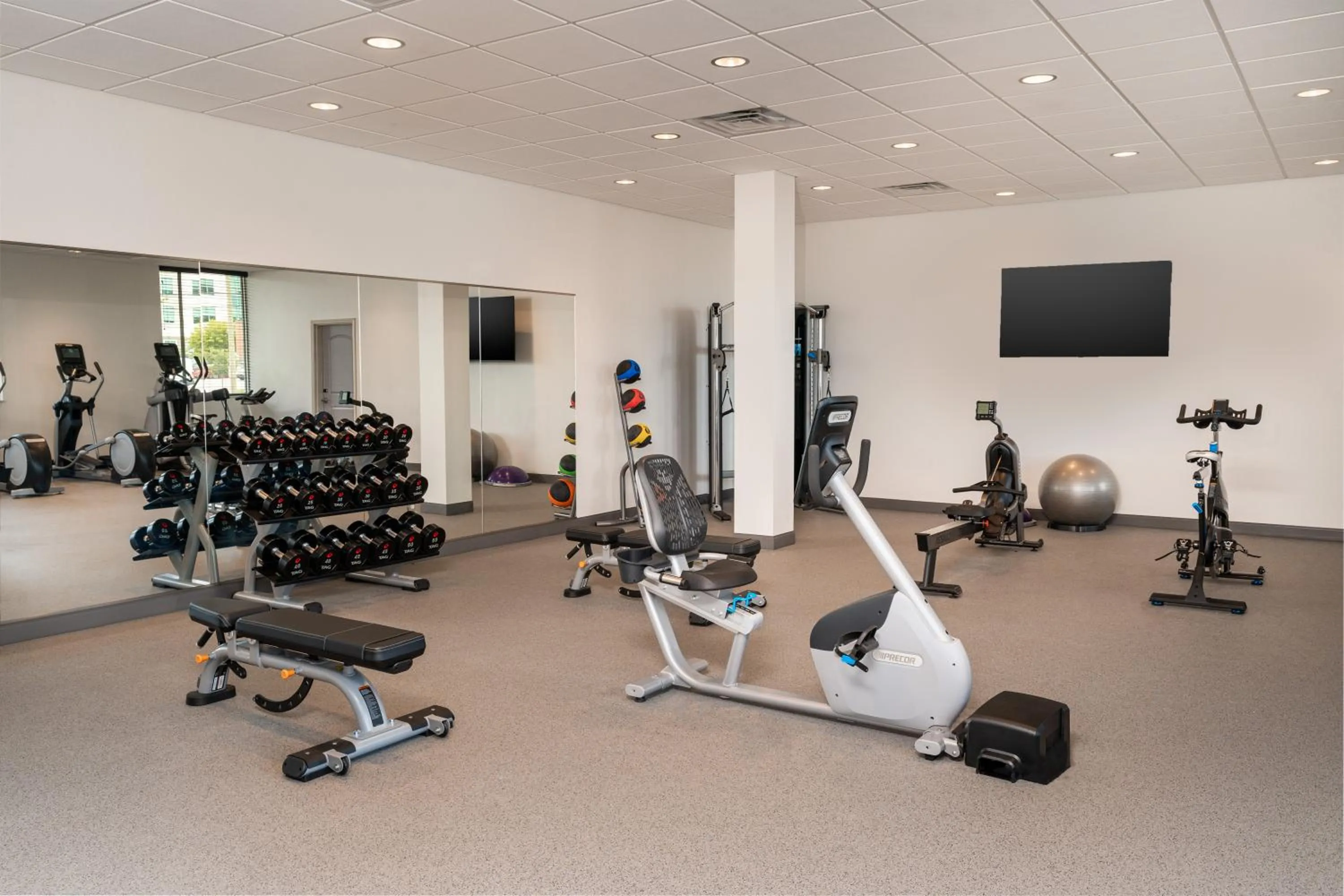 Fitness centre/facilities in Staybridge Suites - Nashville - Vanderbilt by IHG