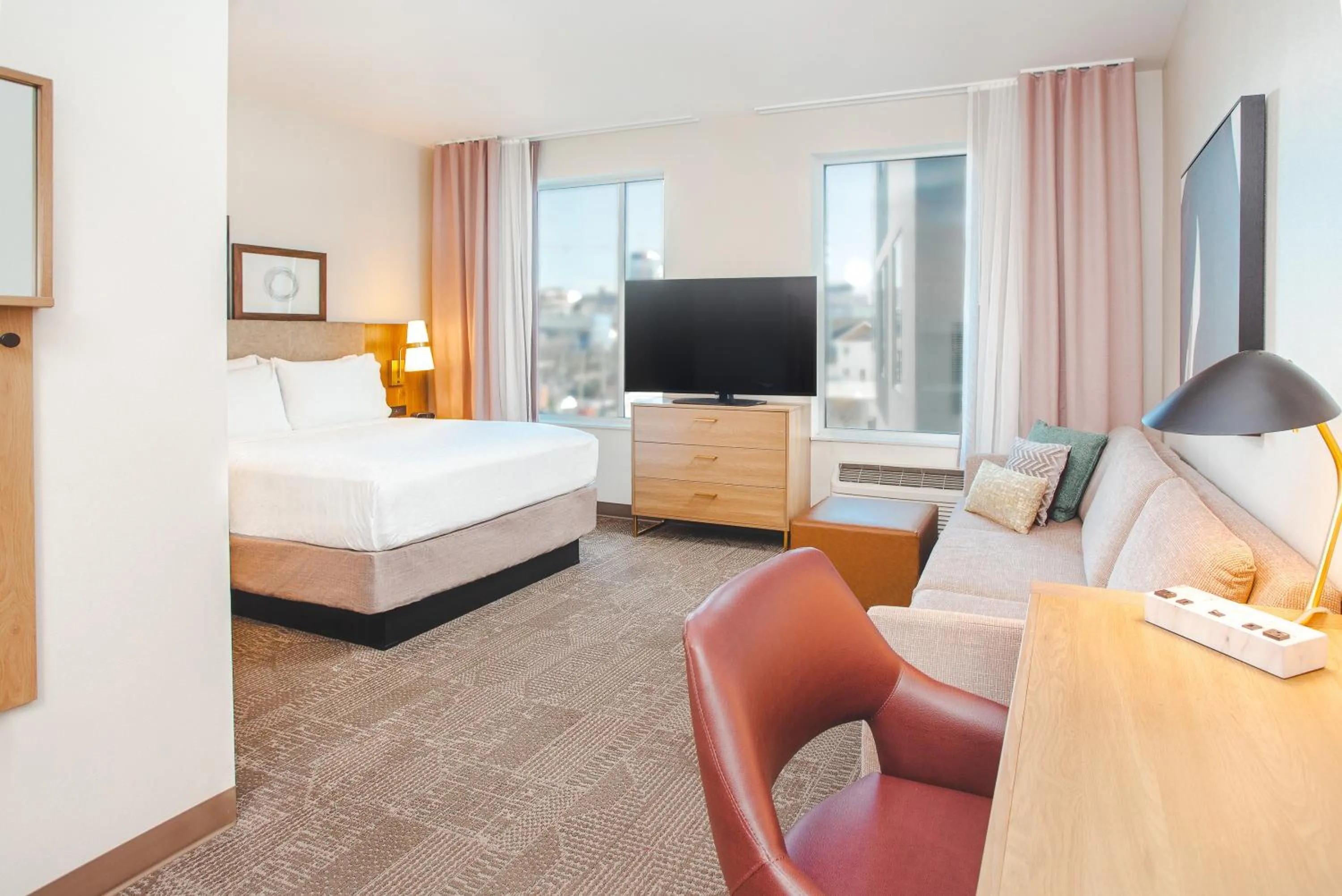 Bedroom, Bed in Staybridge Suites - Nashville - Vanderbilt by IHG