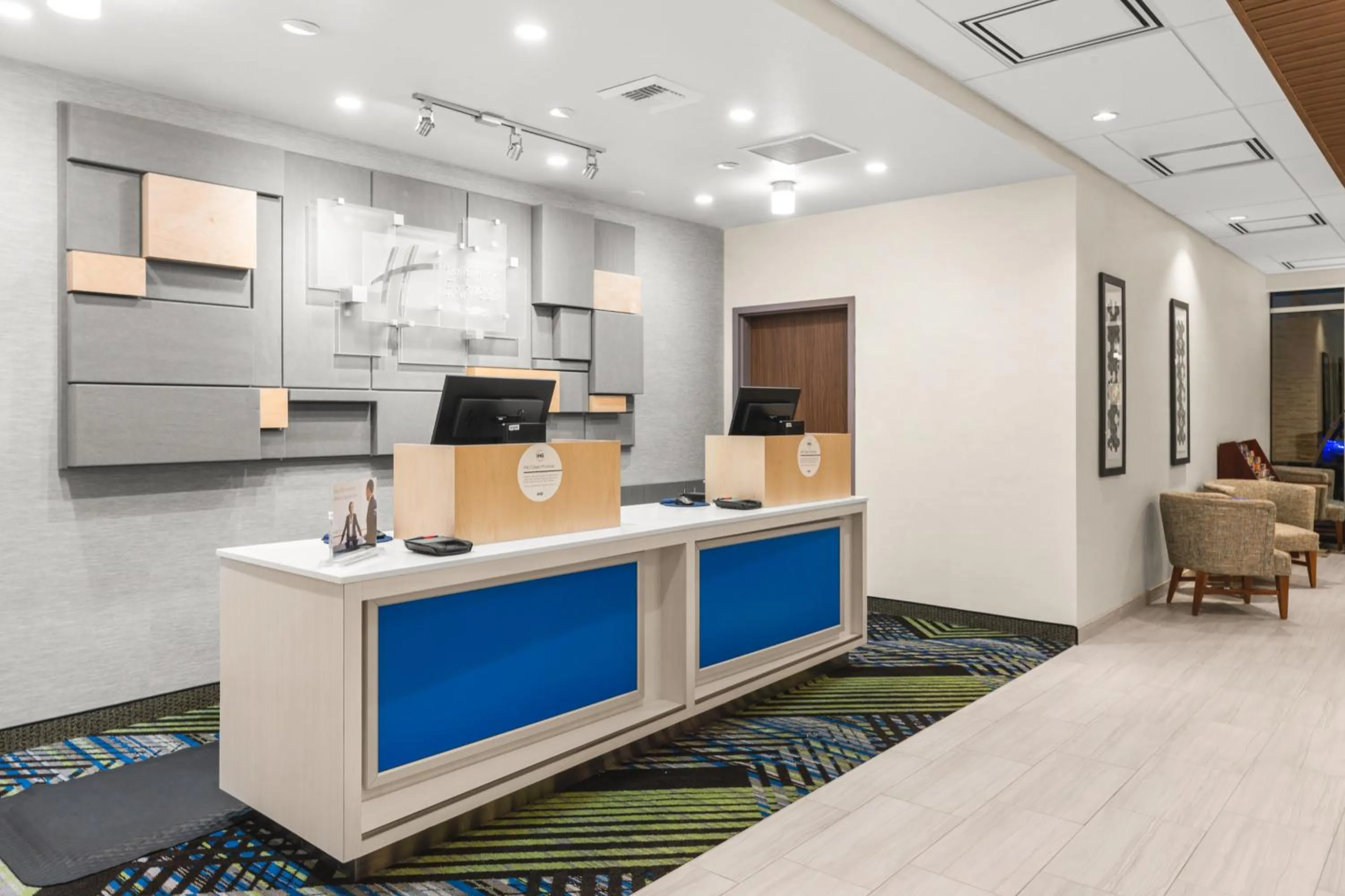 Property building in Holiday Inn Express & Suites - Suisun City by IHG