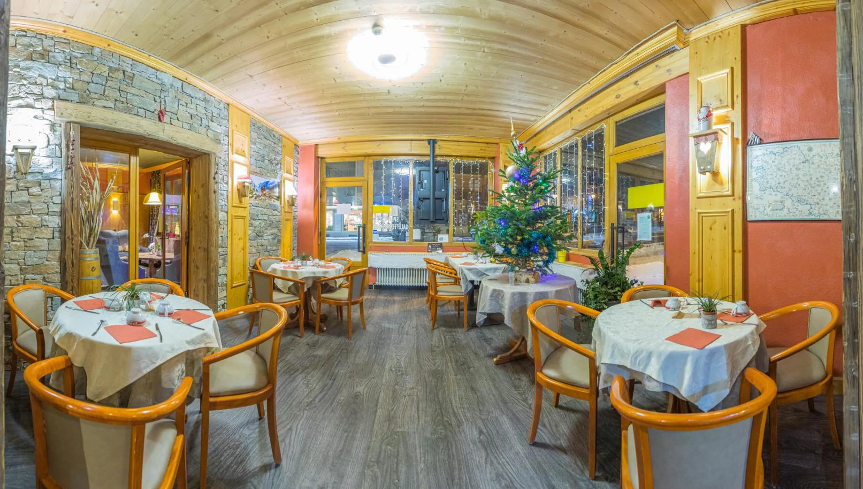 Restaurant/places to eat in ALPAZUR Val Cenis