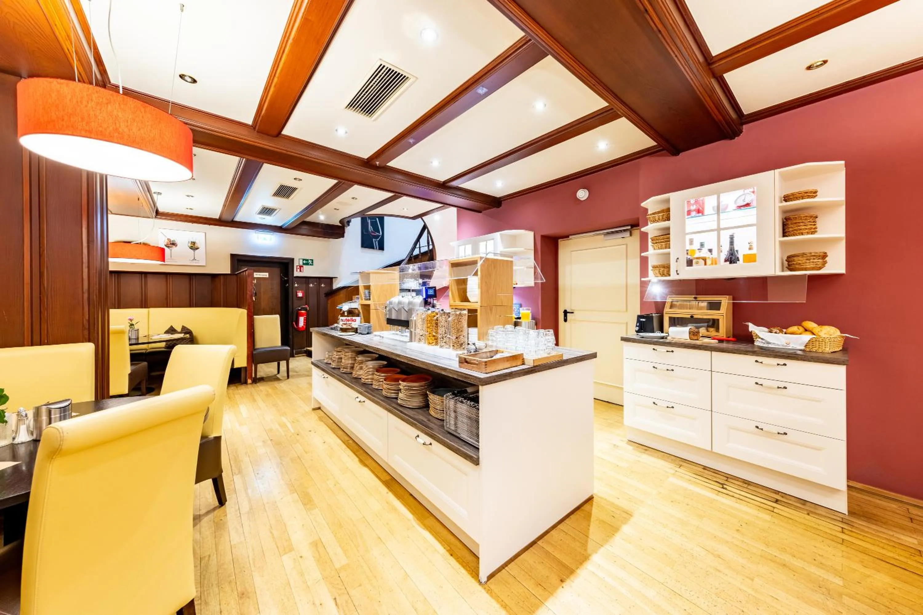 Breakfast in Maingau Hotel