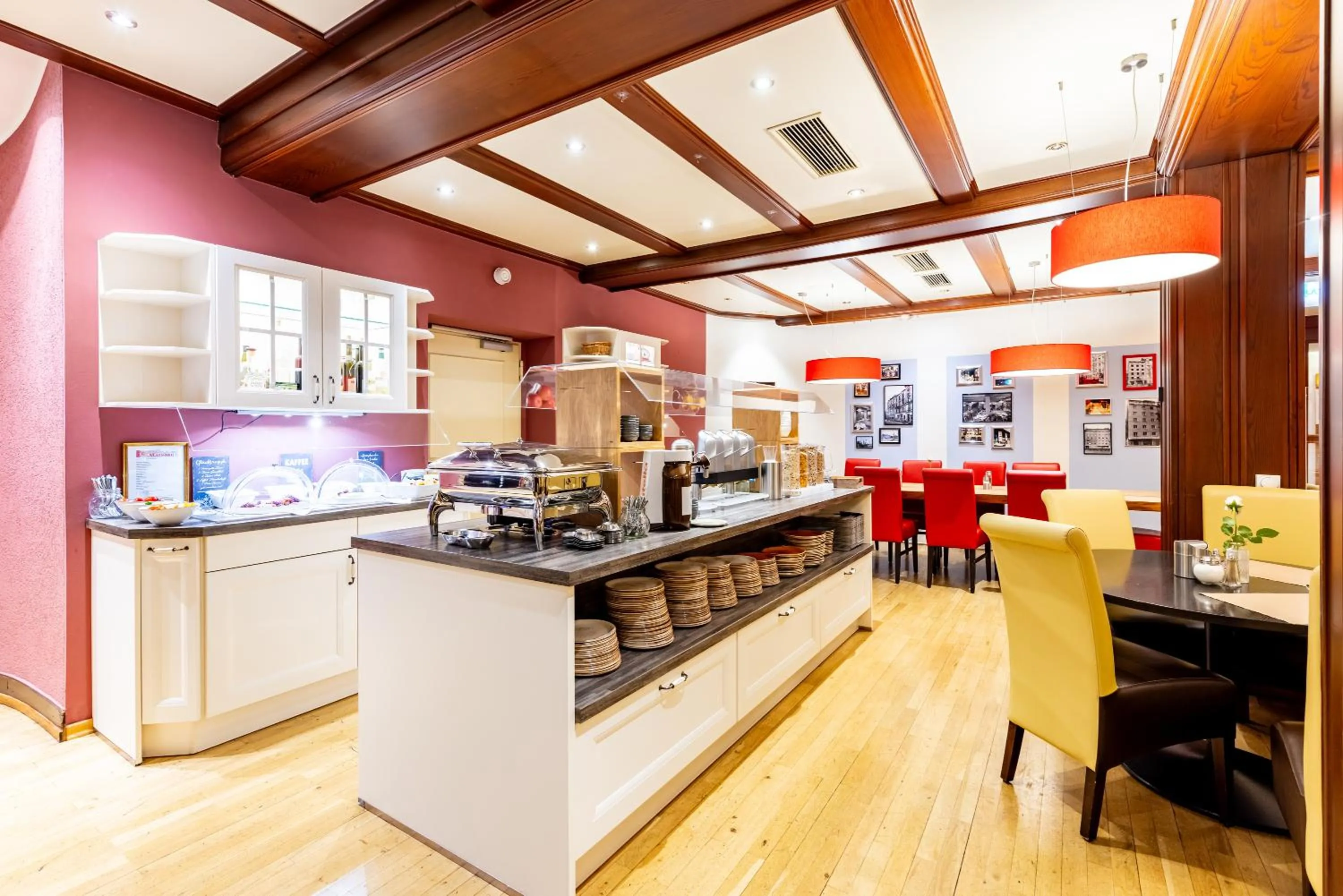 Breakfast in Maingau Hotel