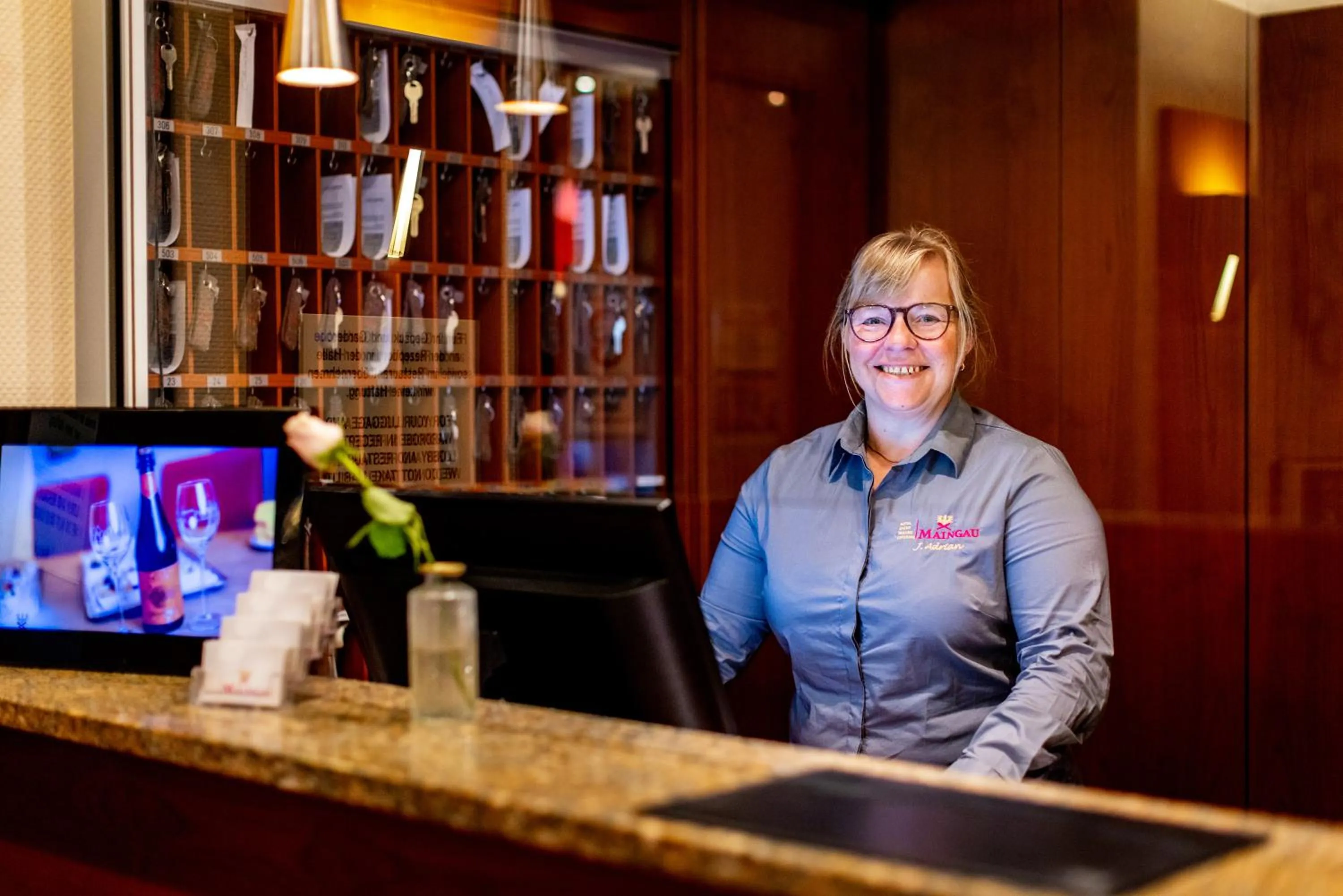 Lobby or reception in Maingau Hotel