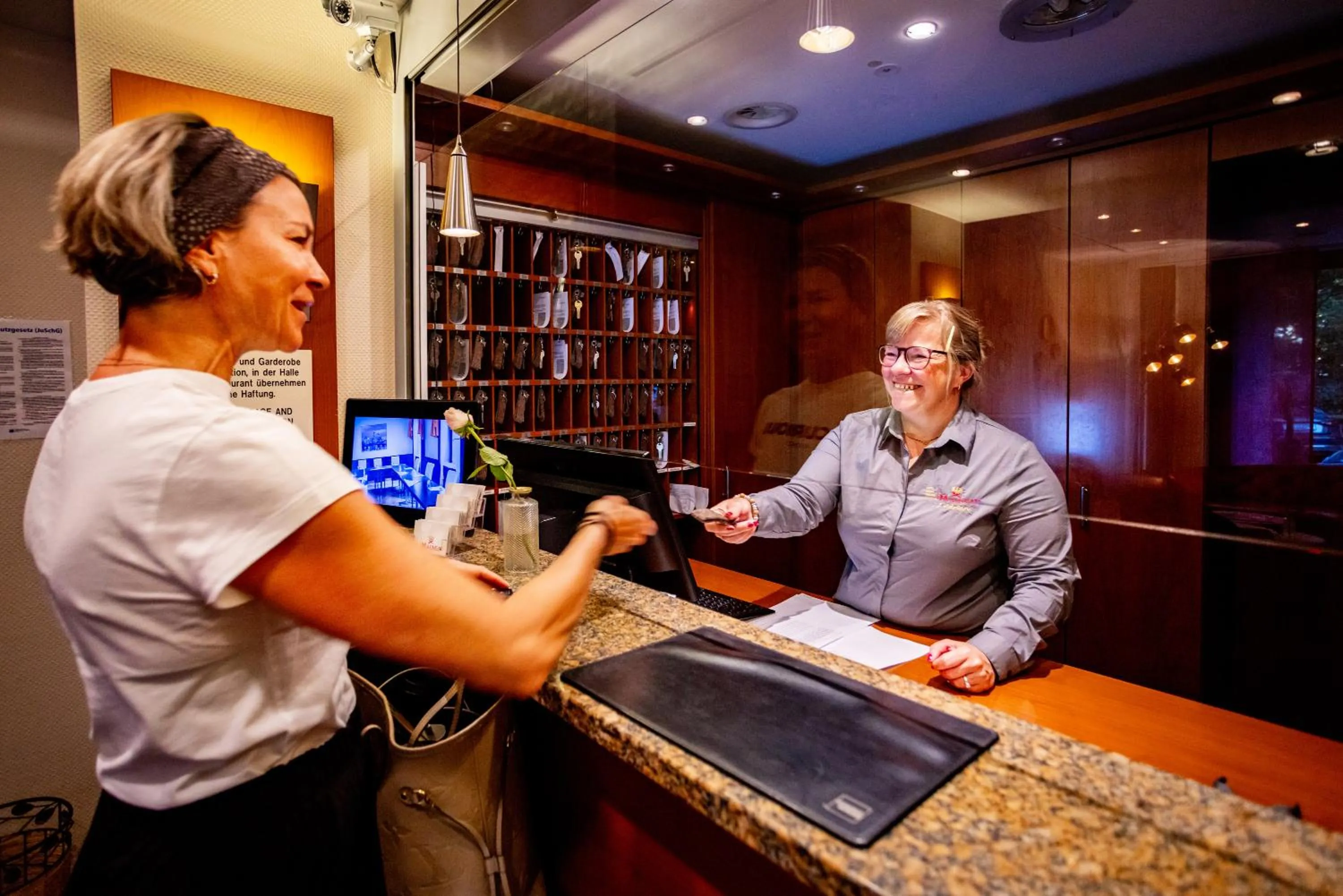 Lobby or reception in Maingau Hotel