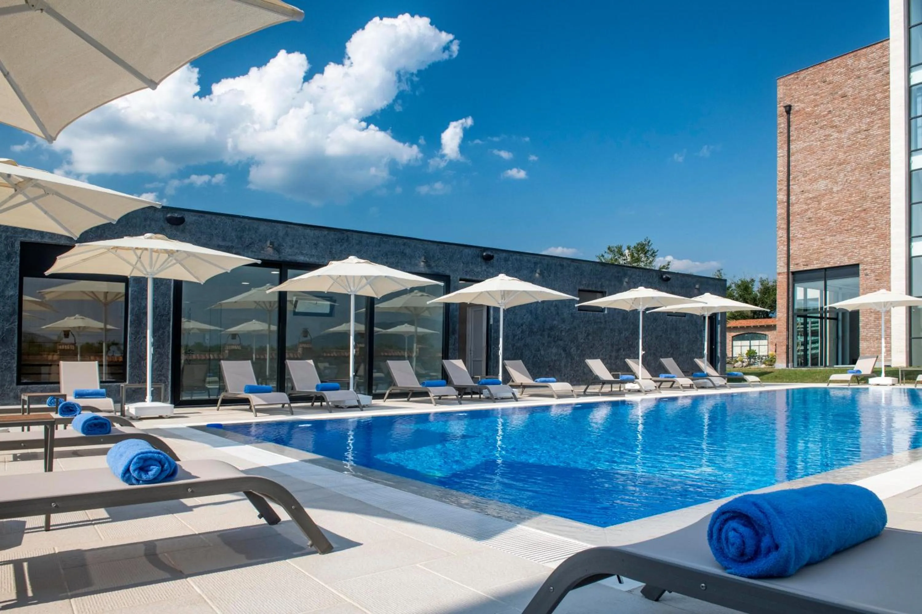 Food and drinks in Villa Mosavali