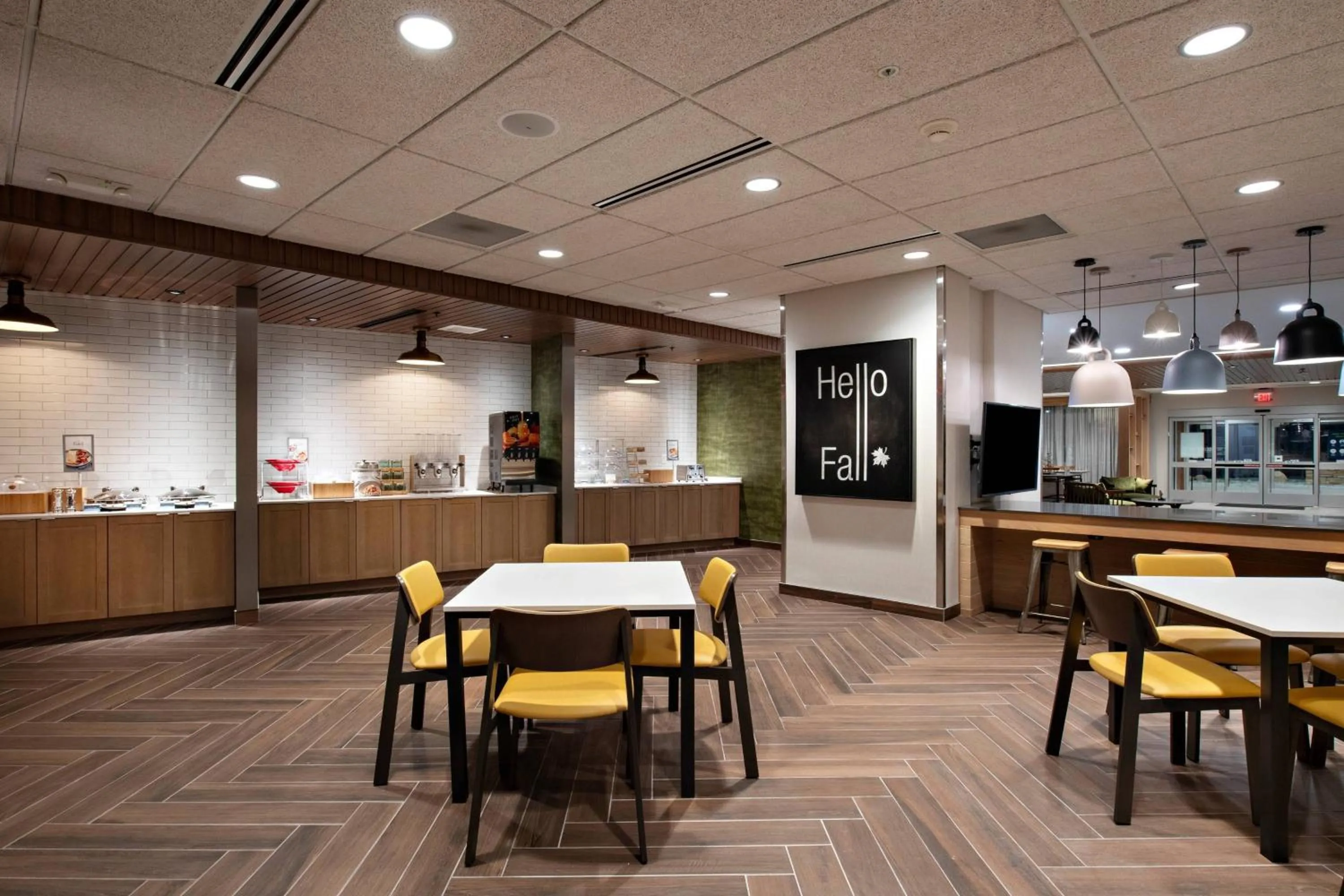 Breakfast in Fairfield Inn & Suites by Marriott Dayton North