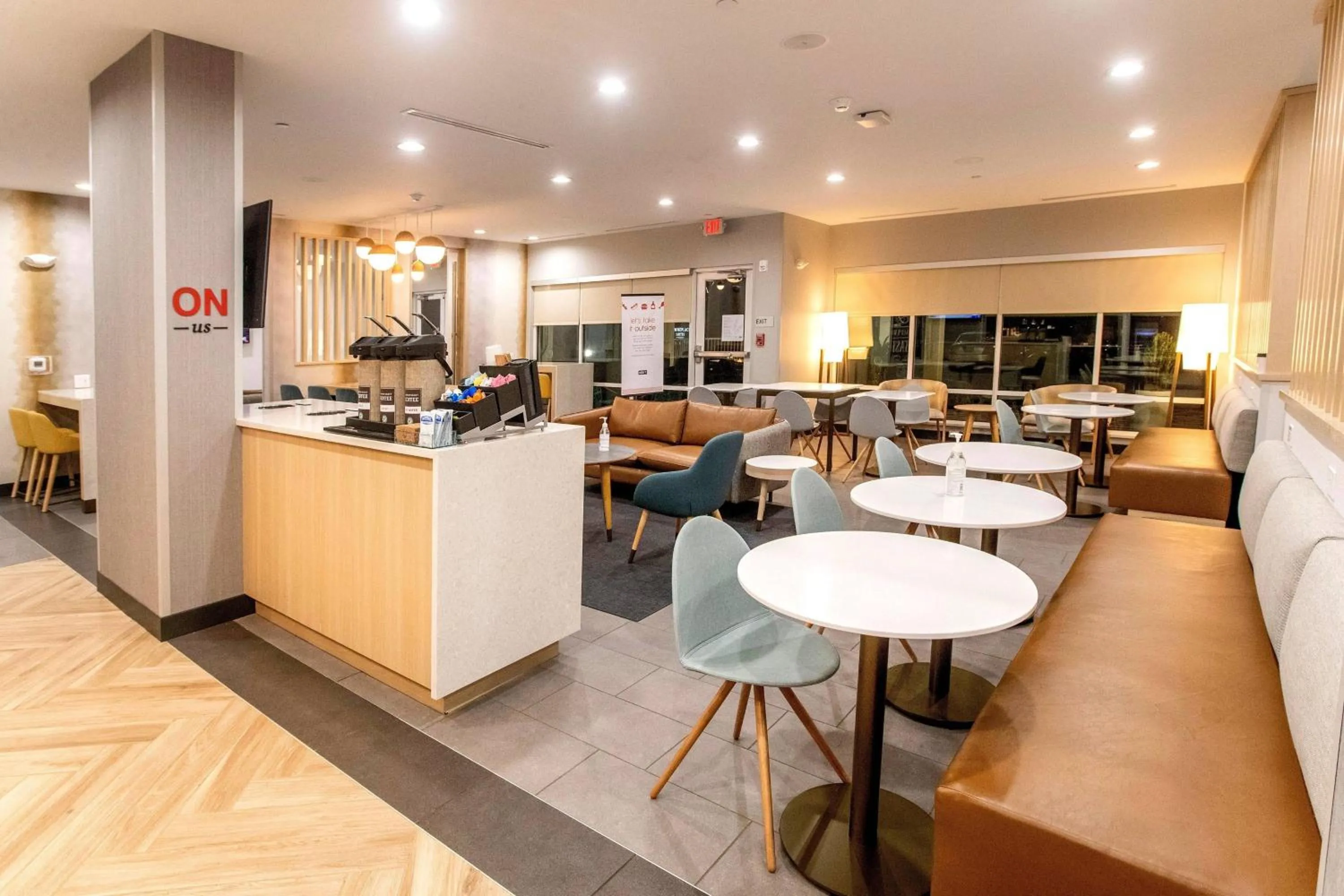 Restaurant/places to eat in TownePlace Suites by Marriott Conroe