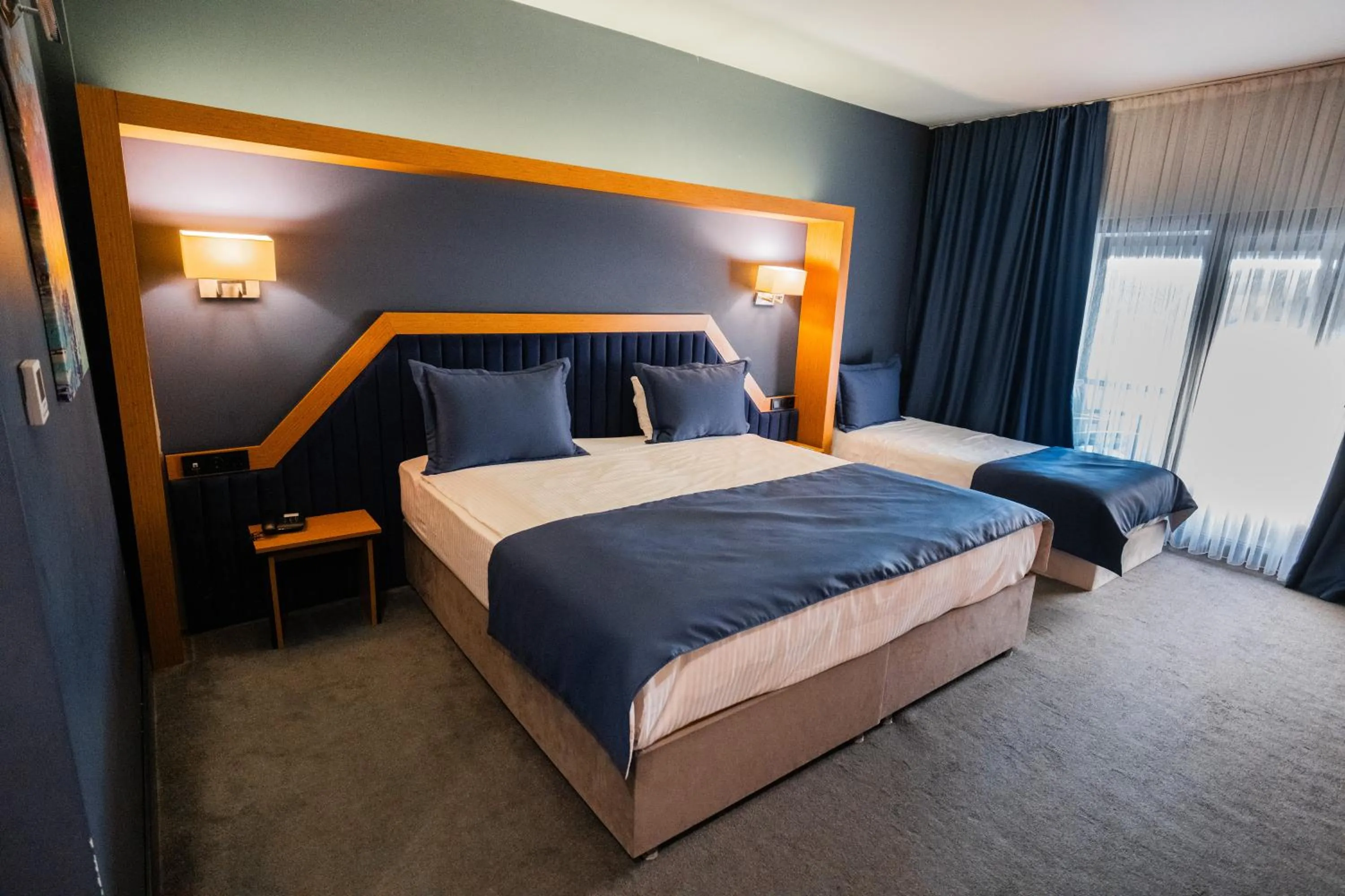 Bedroom, Bed in Roof 264 Hotel & Suites