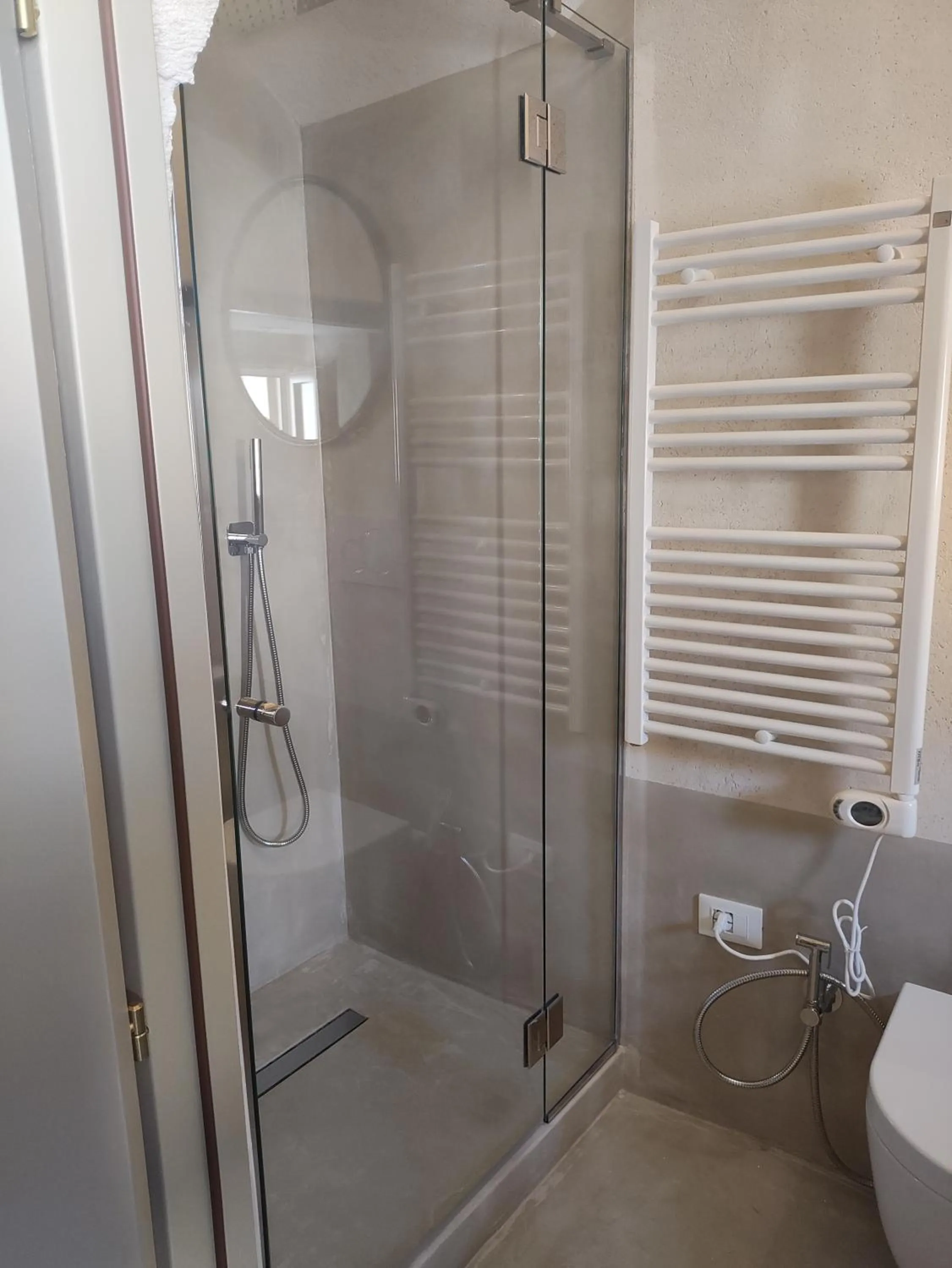 Shower in Caterina's Suites & Apartament