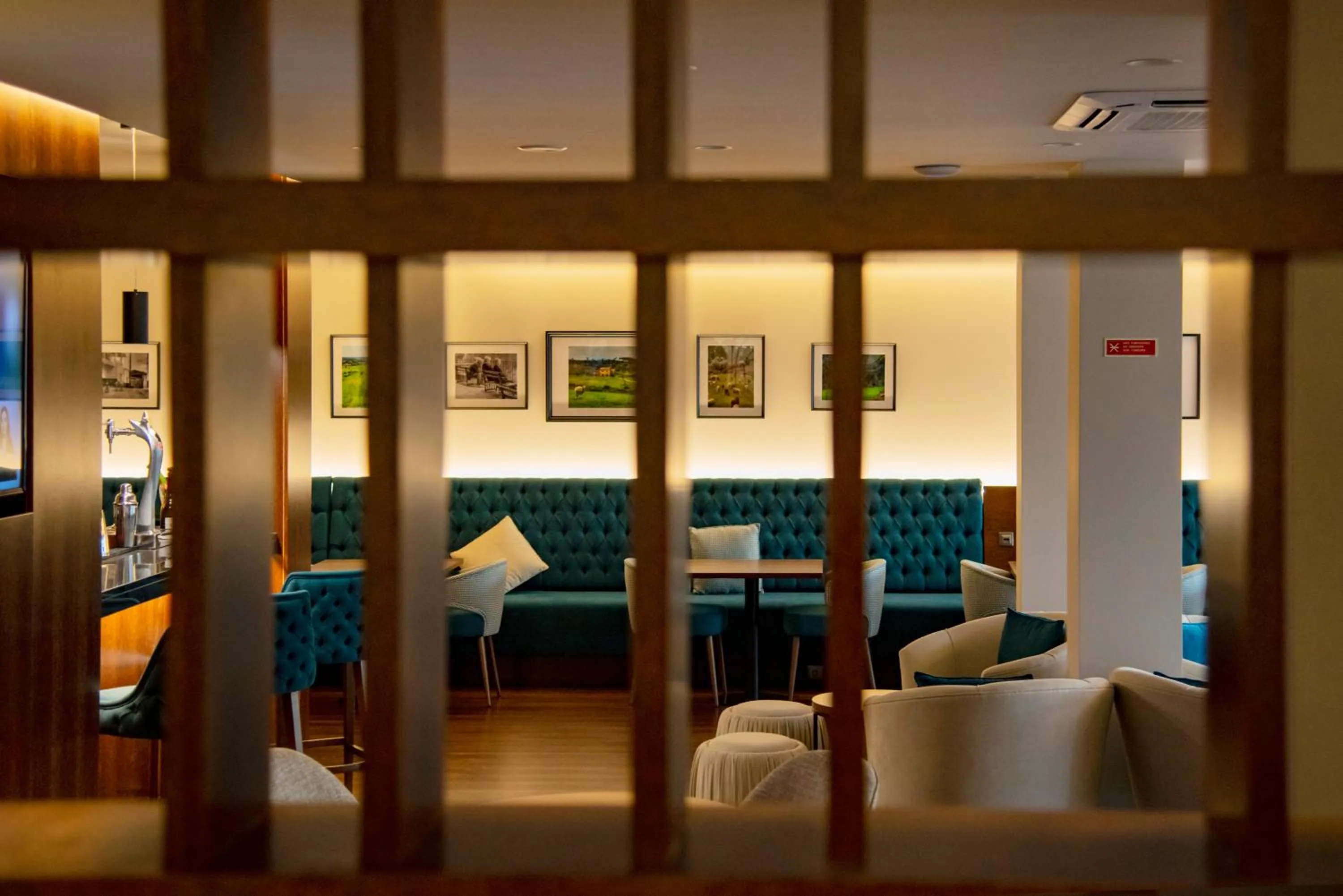 Lounge or bar in Luna Hotel de Tábua