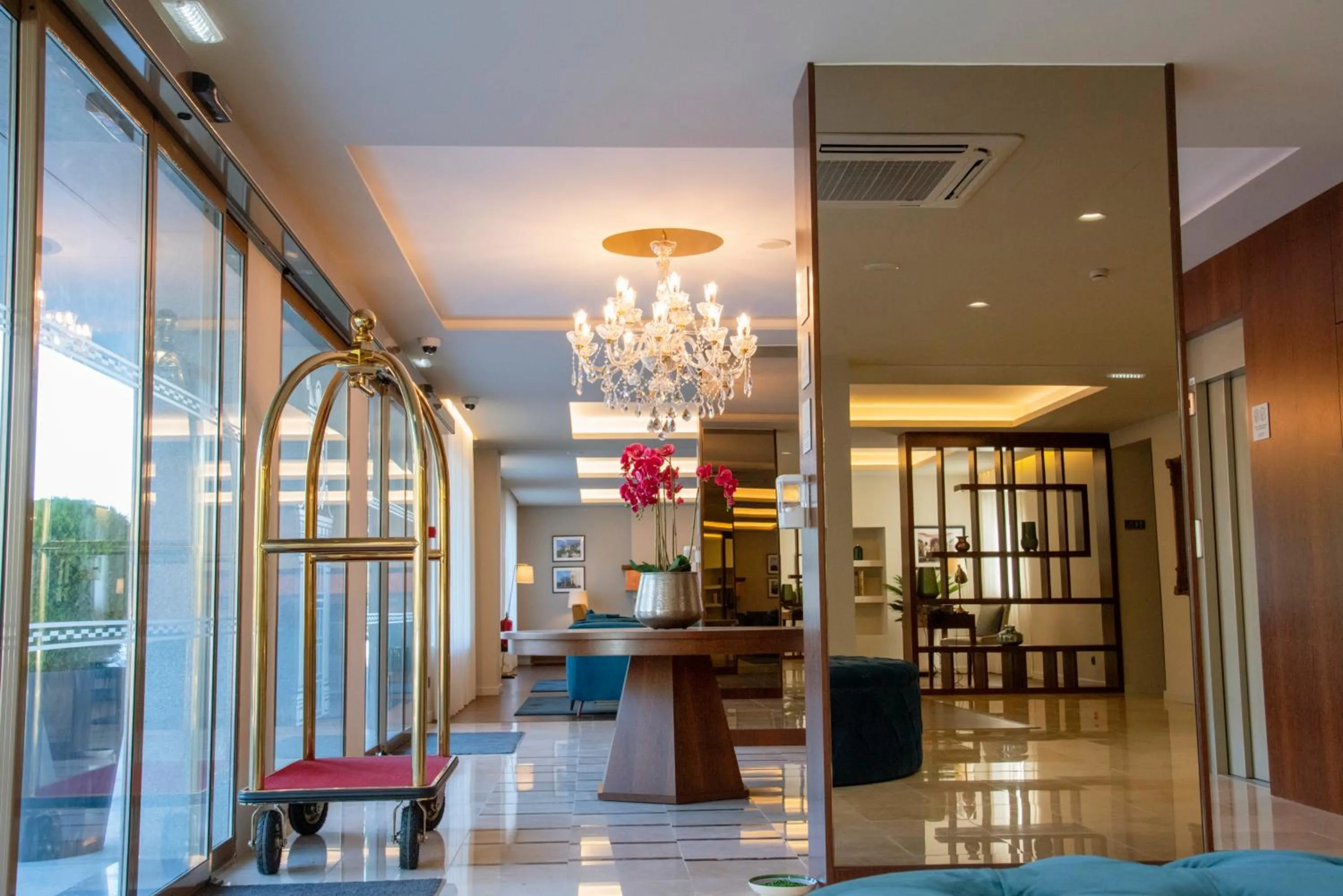 Lobby or reception in Luna Hotel de Tábua