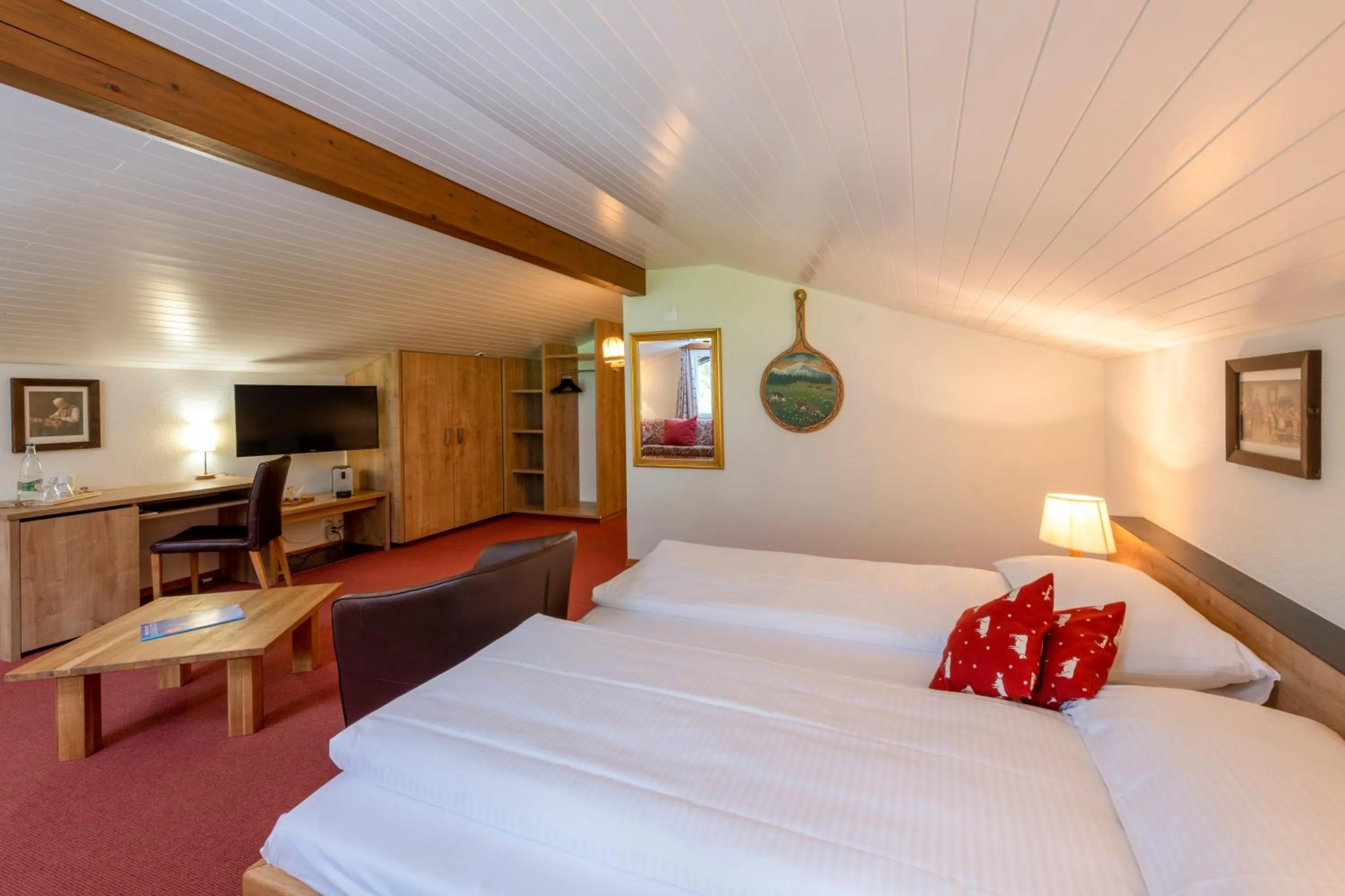 Bedroom, Bed in Derby Swiss Quality Hotel