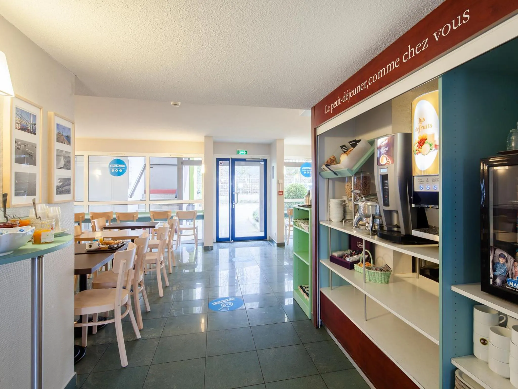 Buffet breakfast in B&B HOTEL Dieppe