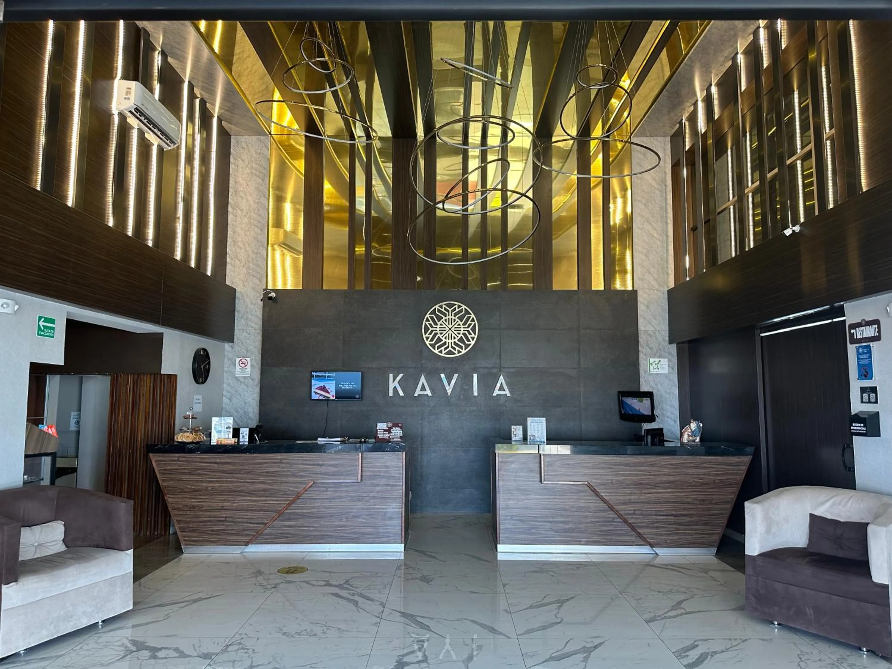 Lobby or reception in KAVIA MEOQUI HOTEL & SUITES
