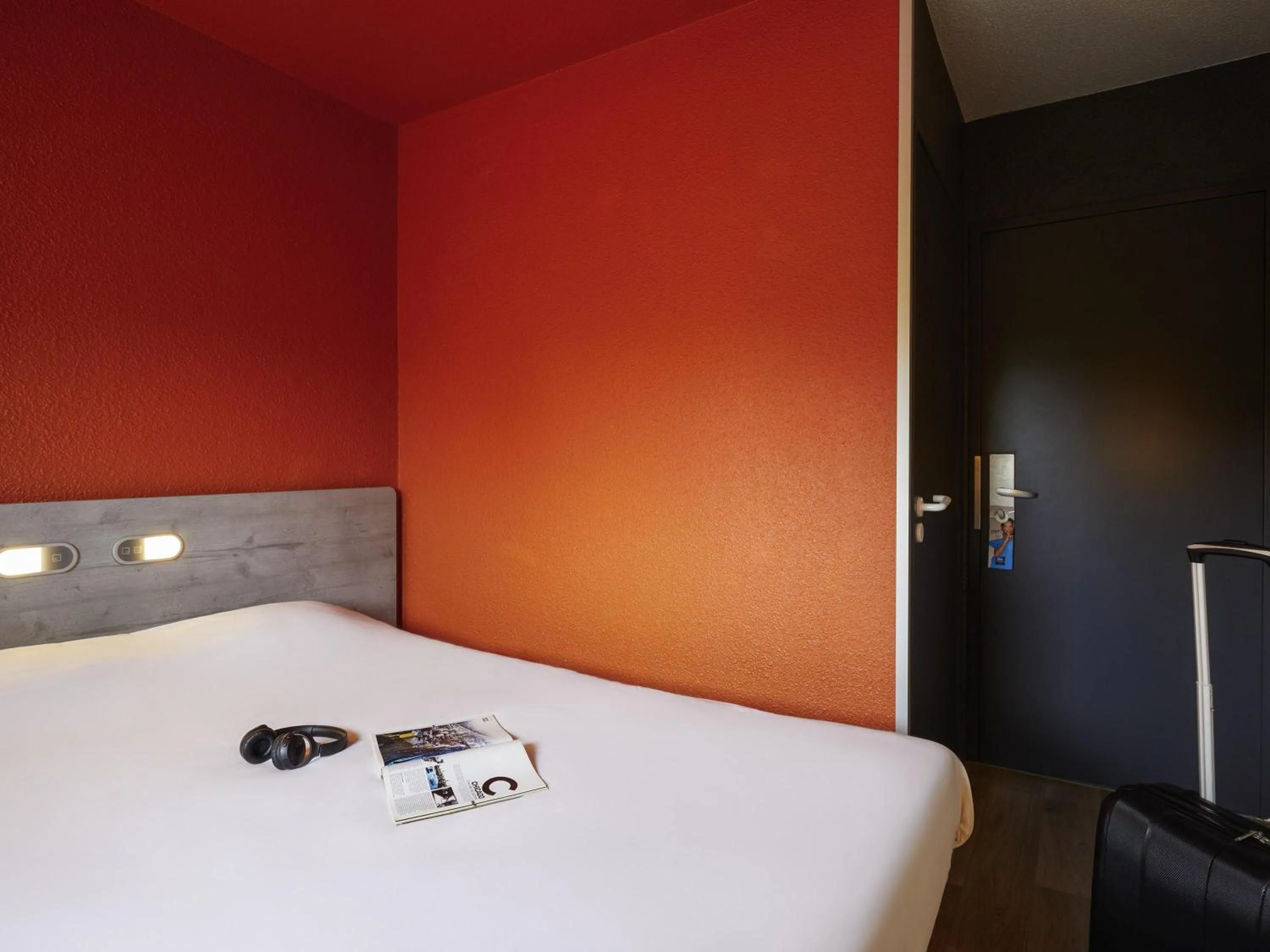 Bedroom, Bed in Ibis Budget - Lille Villeneuve D'Ascq