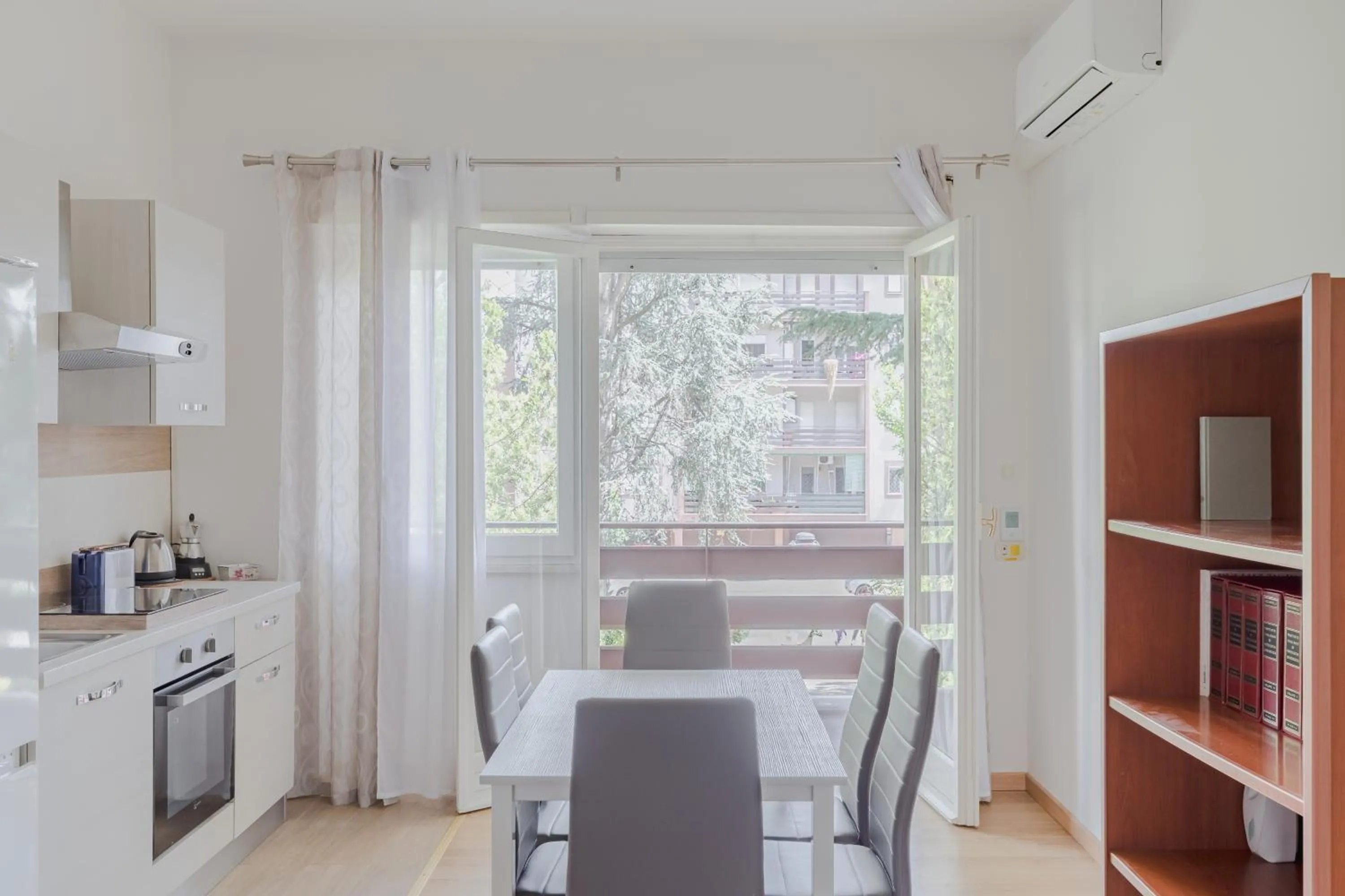 Pelizzi Apartment, 5 persone, 2 camere, balcone, Cinecittà