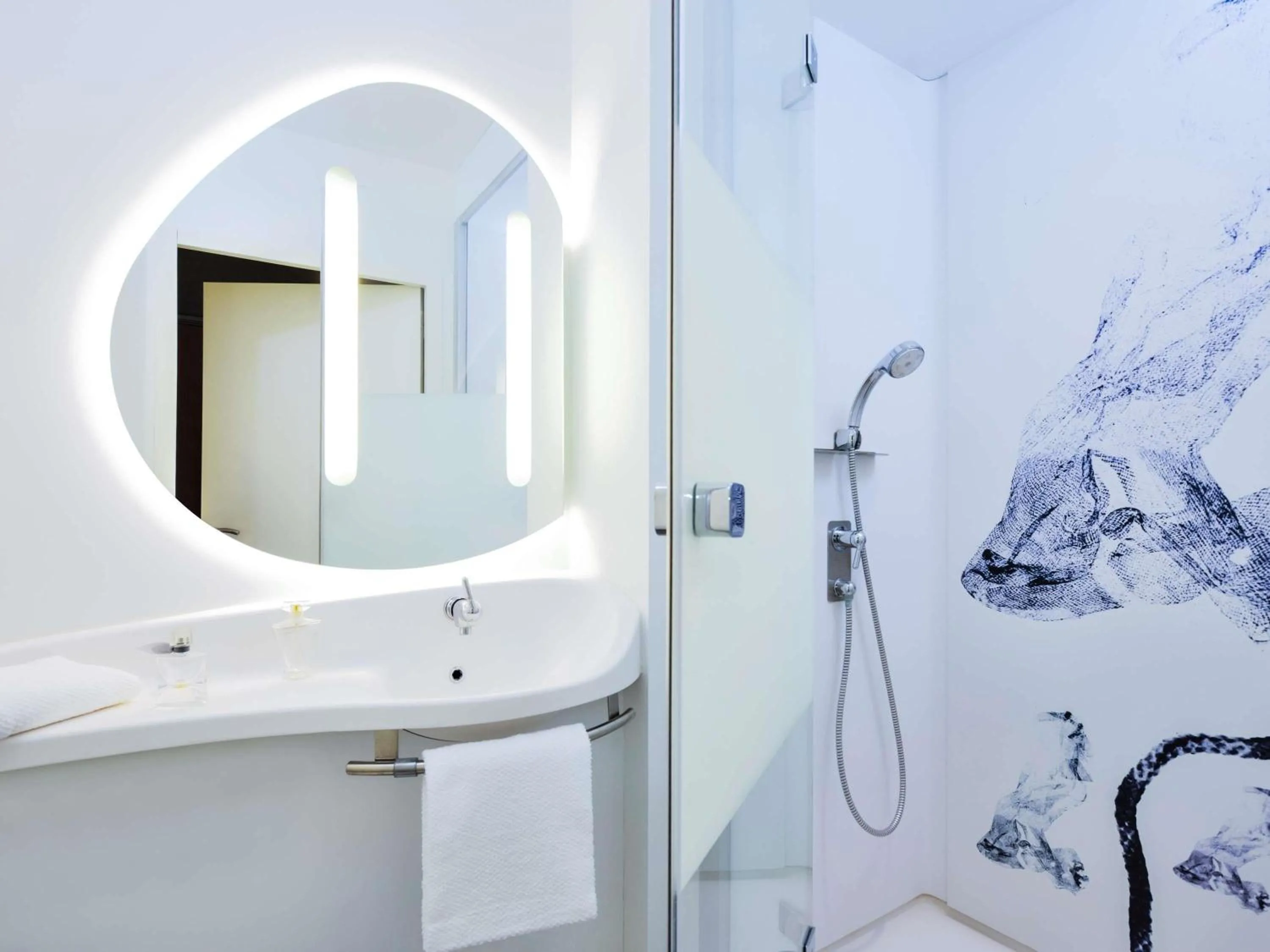 Bedroom in Ibis Budget Lille Gares Vieux-Lille