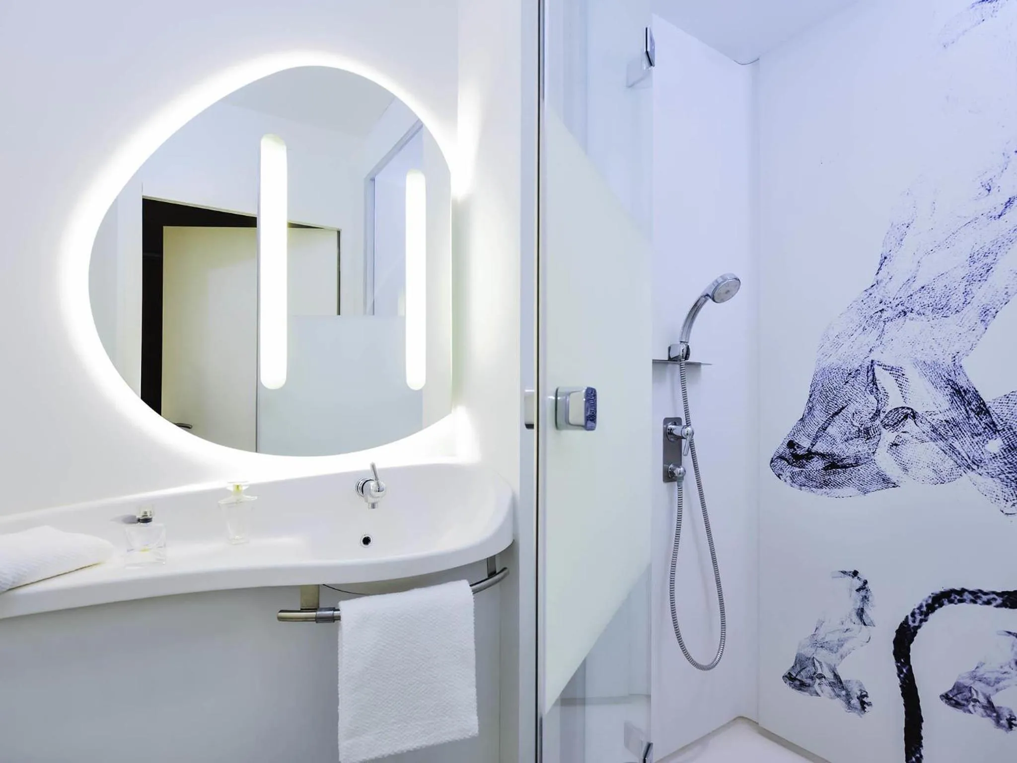 Bedroom in Ibis Budget Lille Gares Vieux-Lille