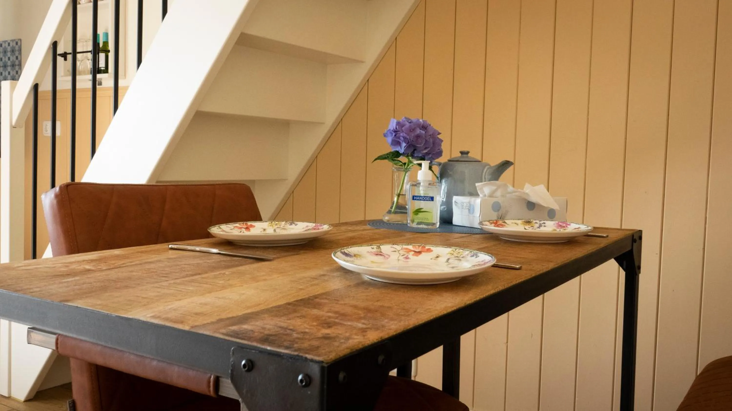 Dining area in BenB Erf 9