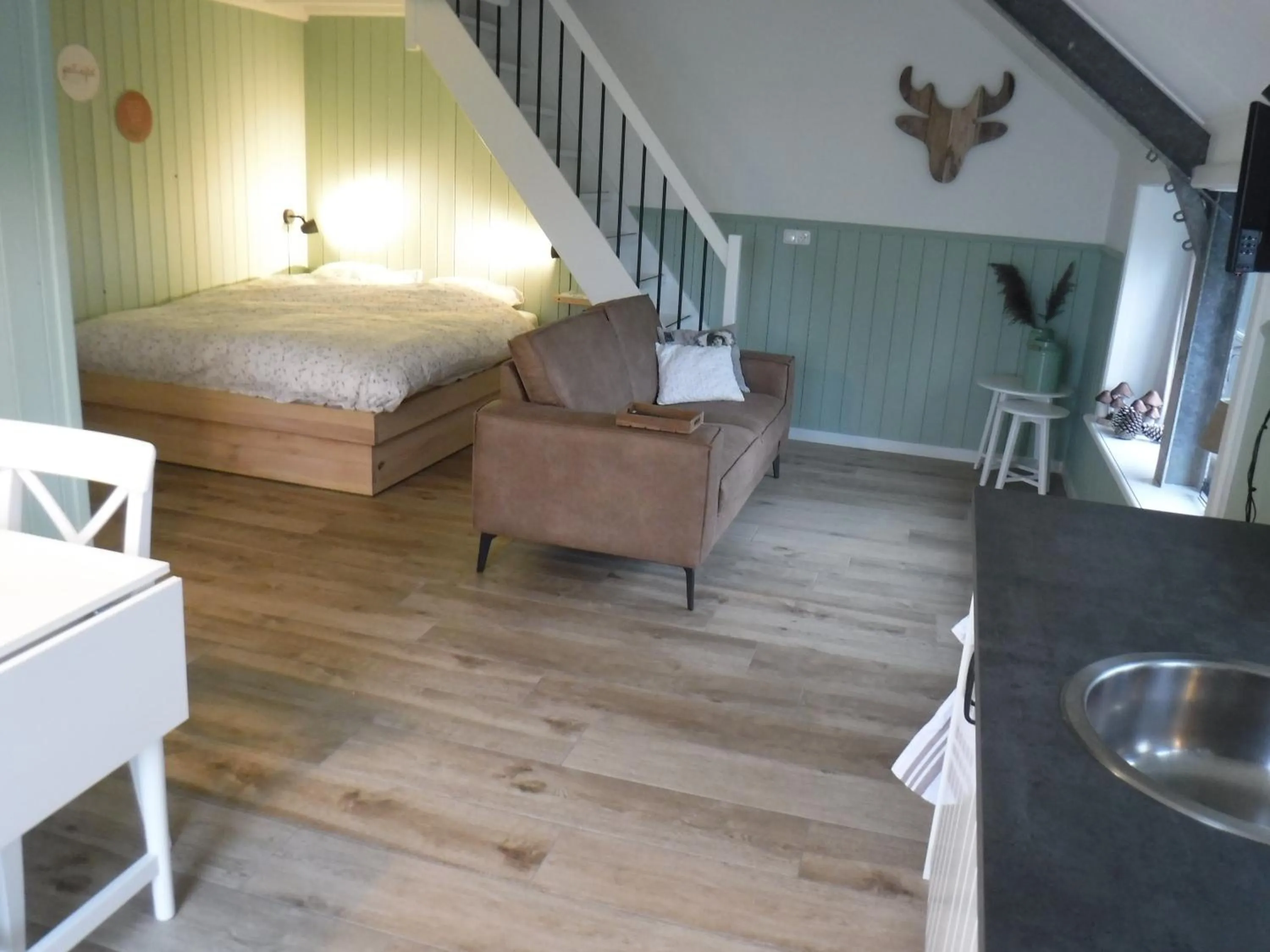 Photo of the whole room, Bed in BenB Erf 9