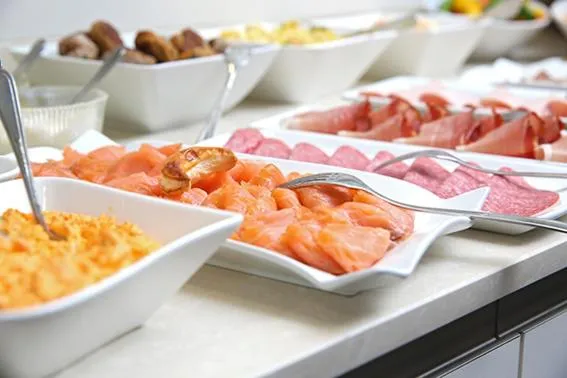 Buffet breakfast in Hotel Goldenes Rad