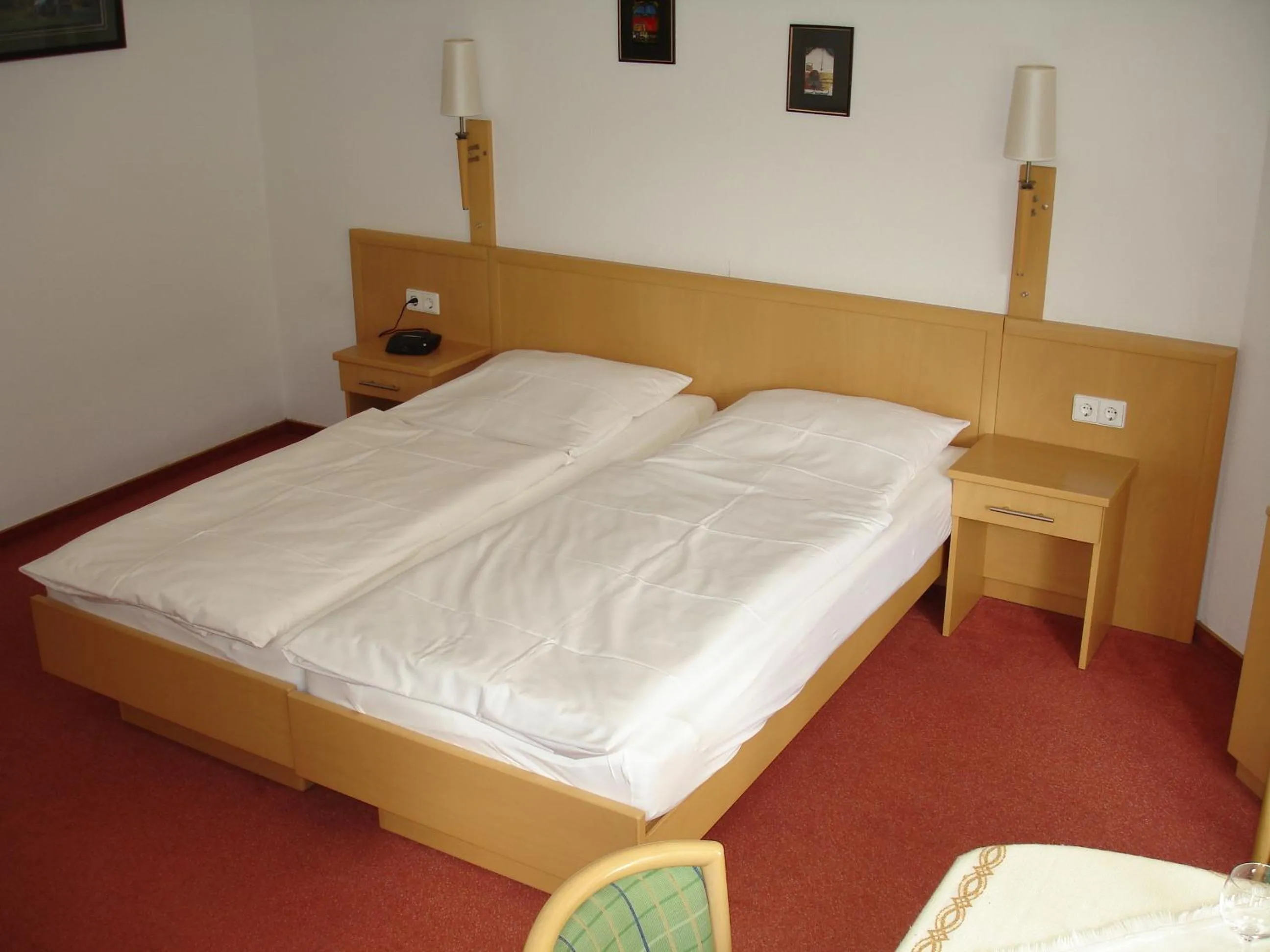 Photo of the whole room, Bed in Beurener Hof