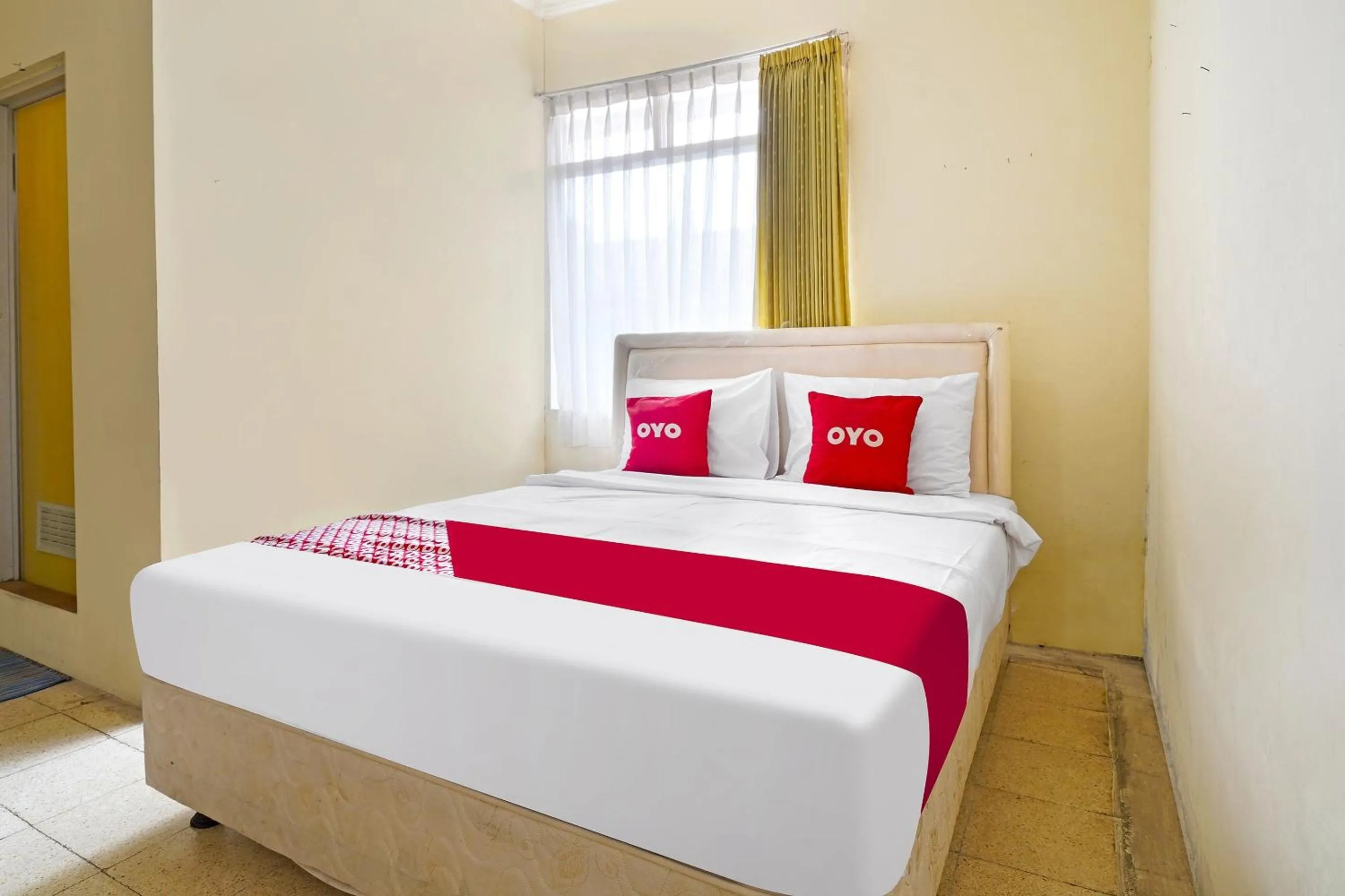 Bedroom, Bed in Hotel O Garden Hostel