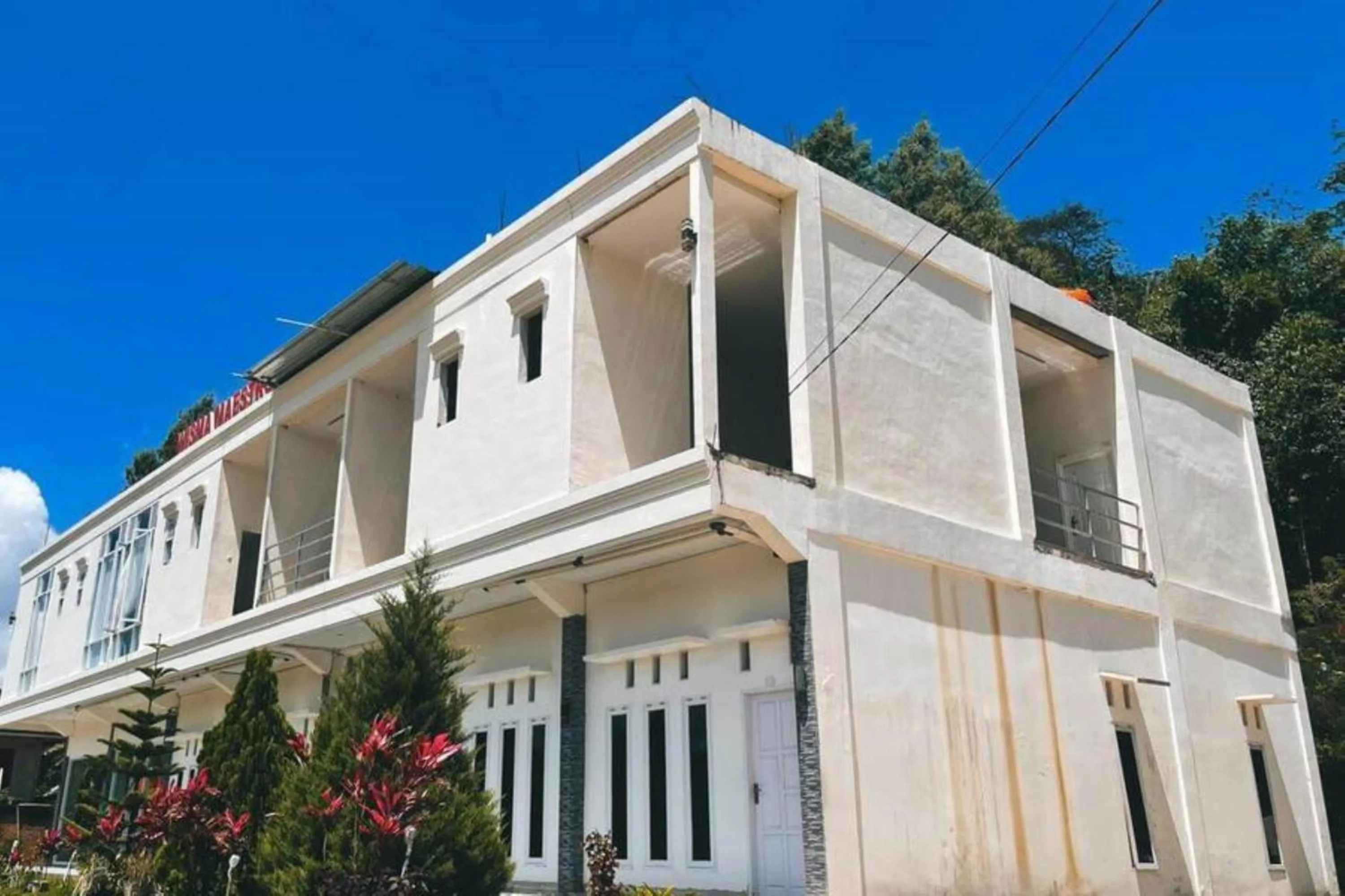 Property building in Wisma Maestro Toraja Mitra RedDoorz