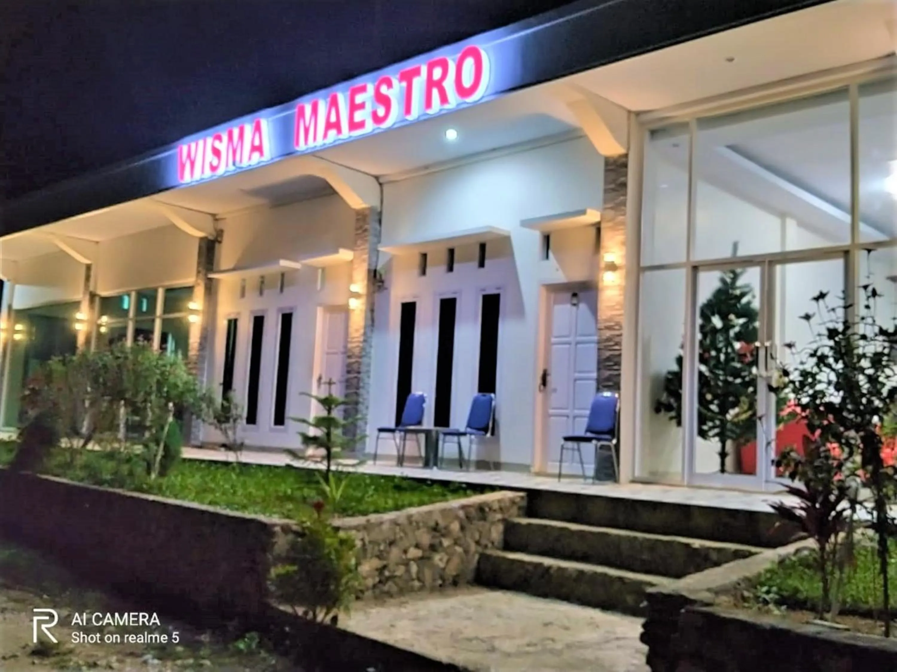 Property building in Wisma Maestro Toraja Mitra RedDoorz