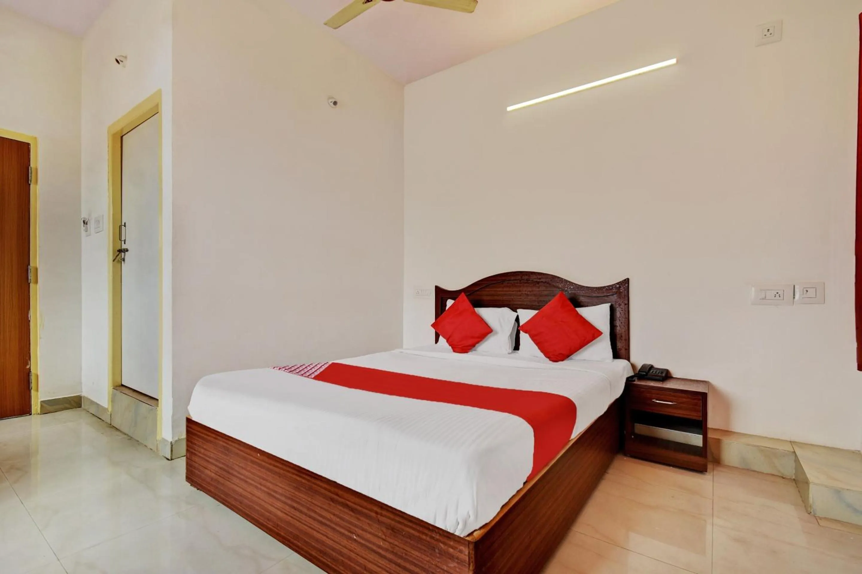 Bedroom, Bed in Hotel O K N Residency