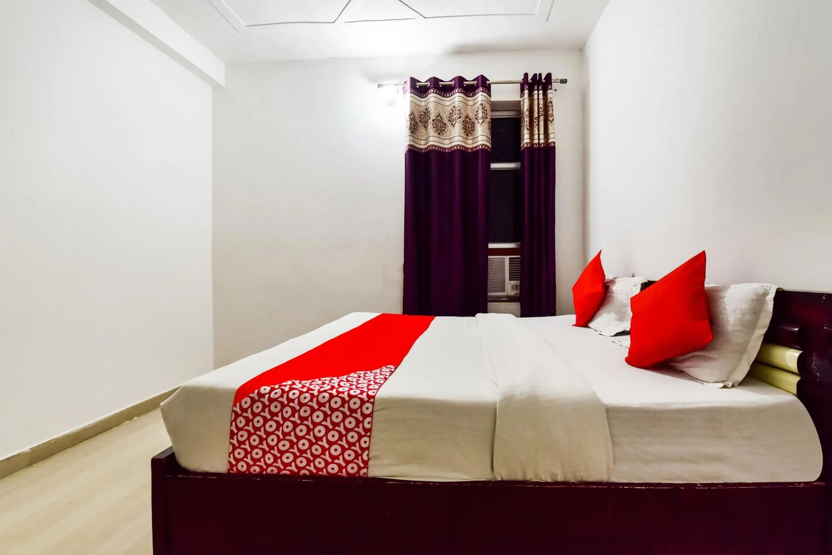 Bedroom in Hotel O White Rock