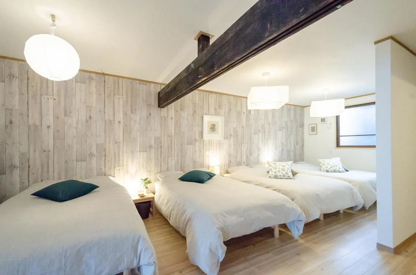 Bed in 箱館宿 観月-Mizuki-伝統的建築物の宿-最大8名宿泊可能